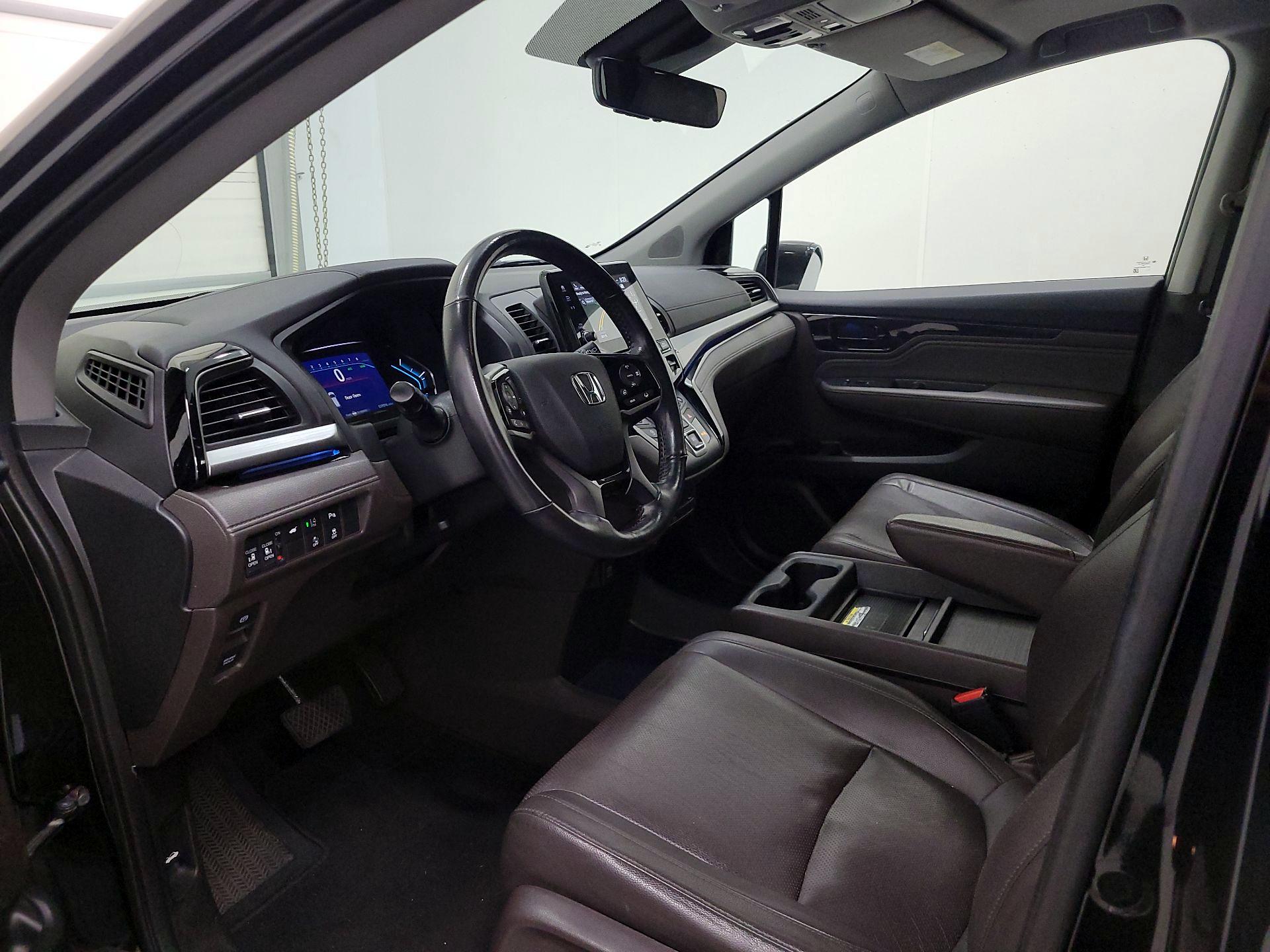 Thumbnail: 2018 Honda Odyssey - 11