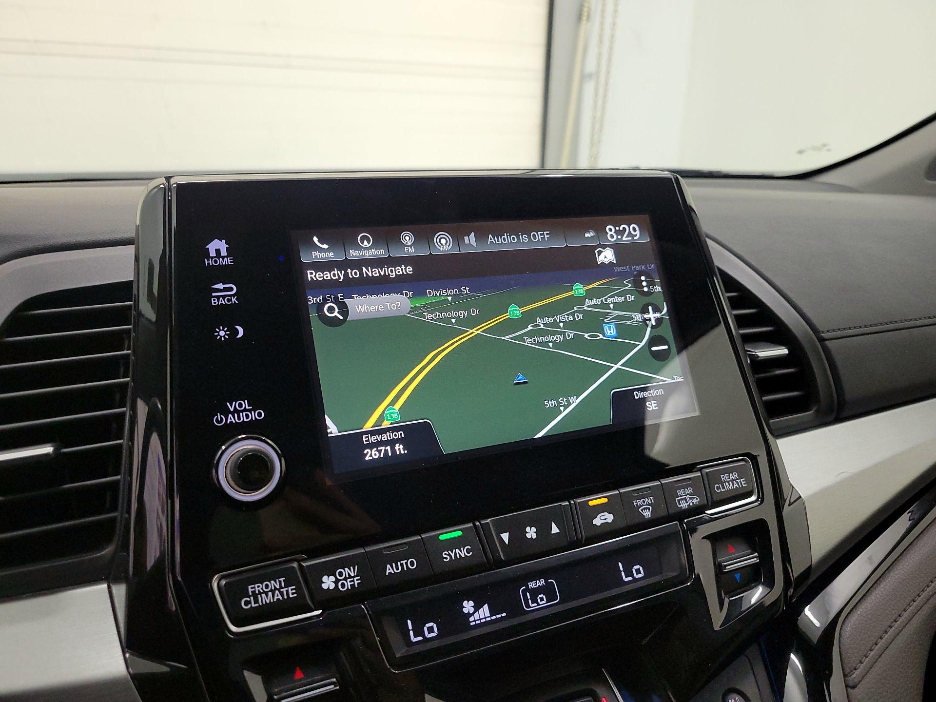 Thumbnail: 2018 Honda Odyssey - 14