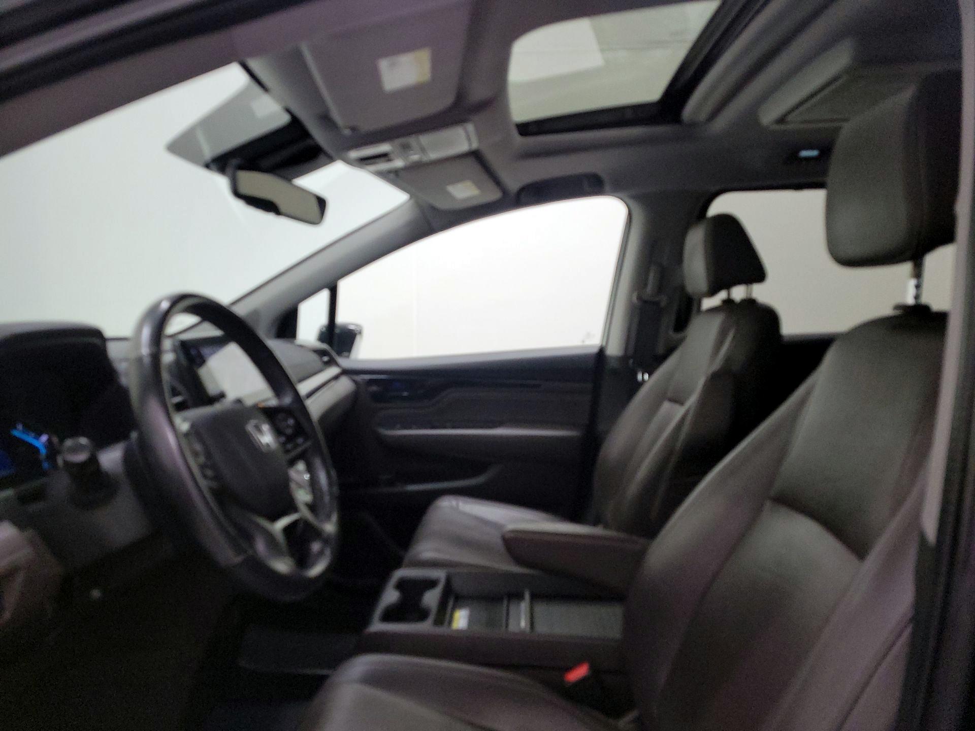 Thumbnail: 2018 Honda Odyssey - 20
