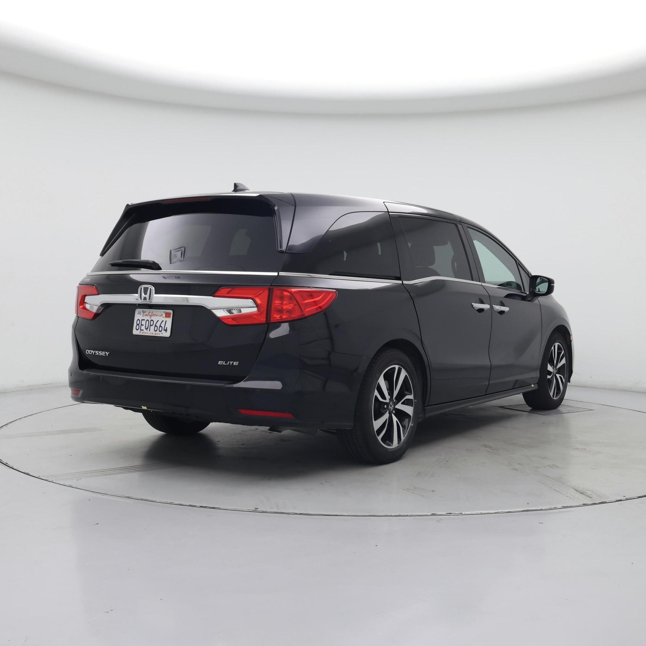 Thumbnail: 2018 Honda Odyssey - 8