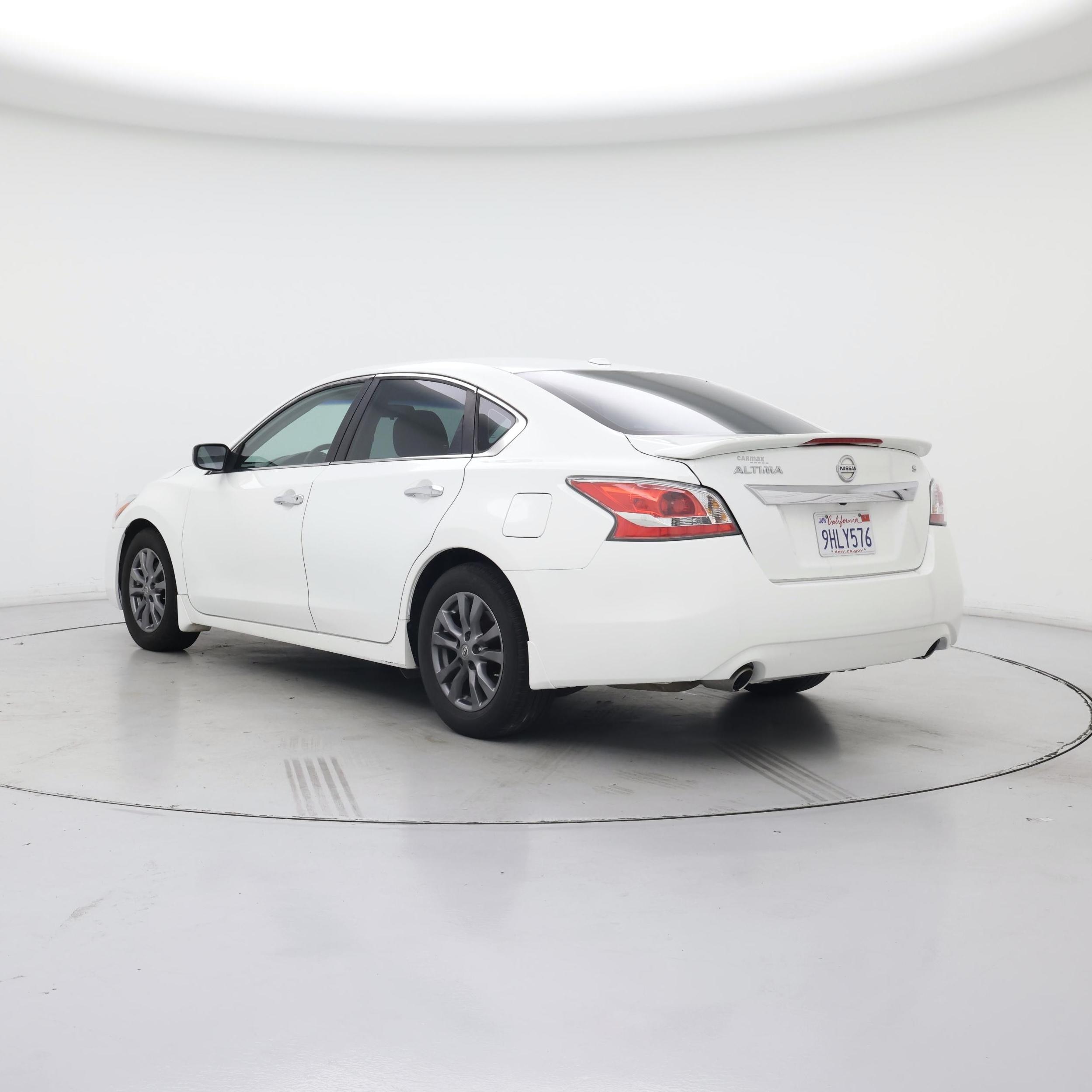 Thumbnail: 2015 Nissan Altima - 2