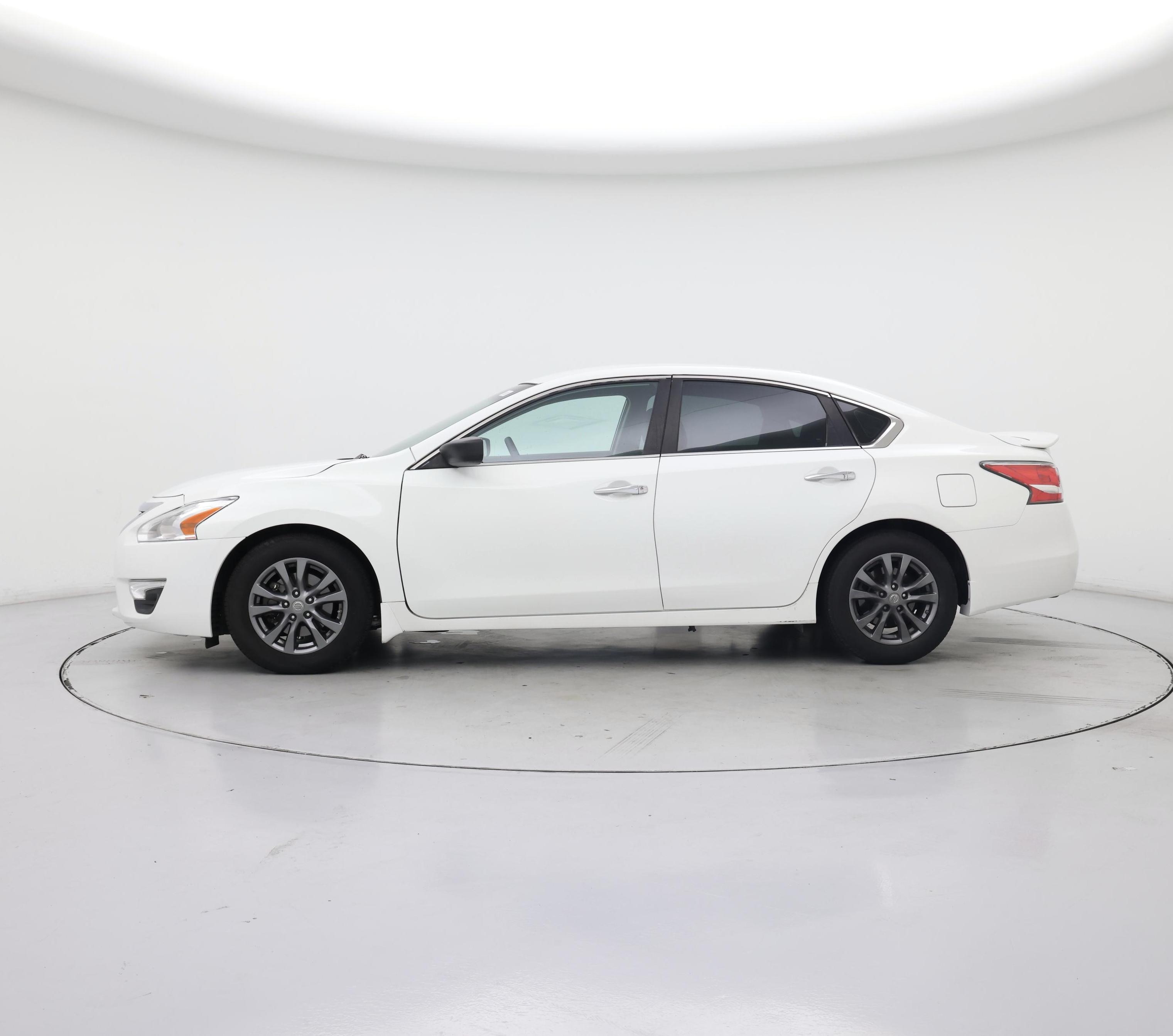 Thumbnail: 2015 Nissan Altima - 3