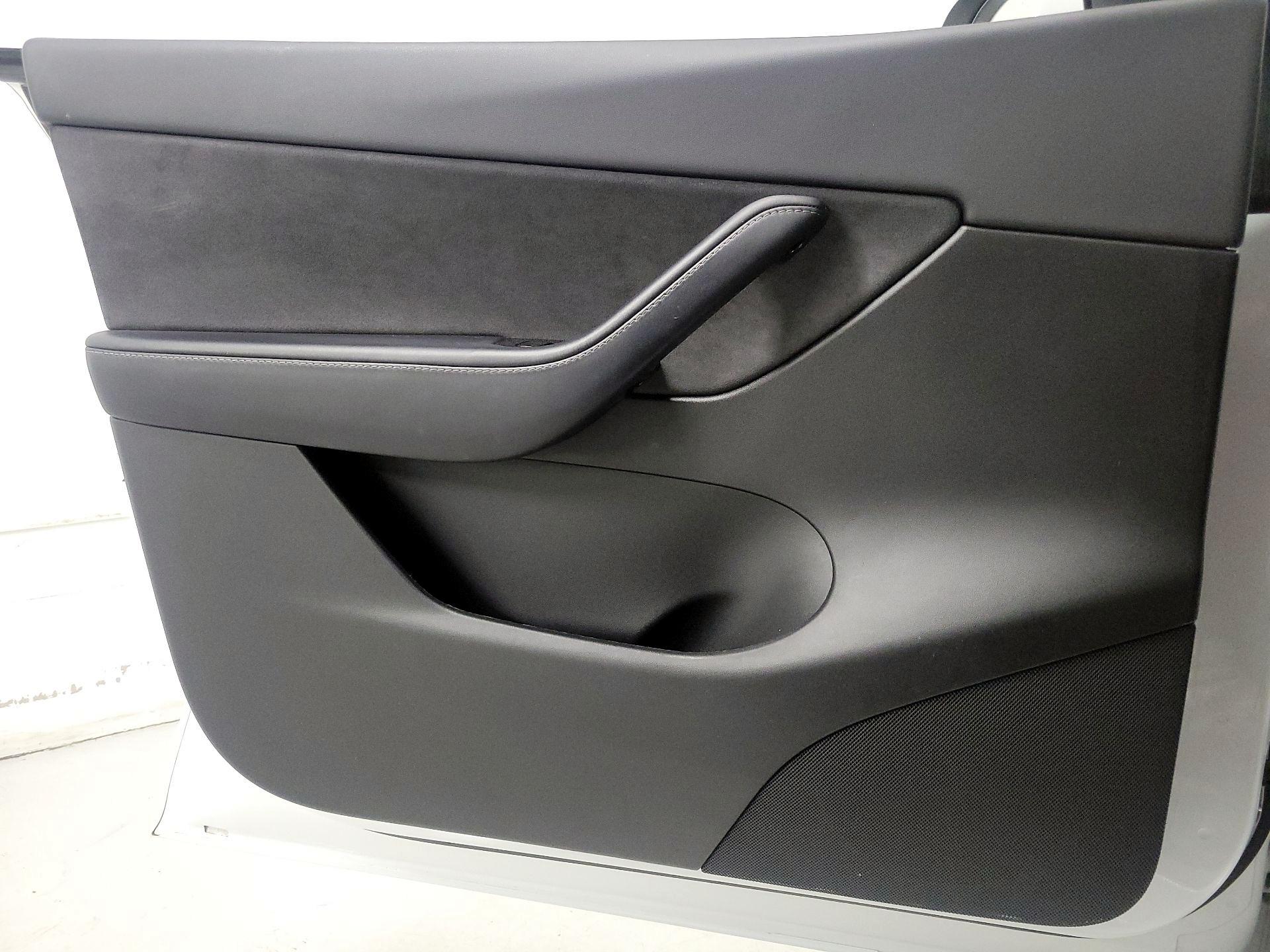 Thumbnail: 2021 Tesla Model Y - 12