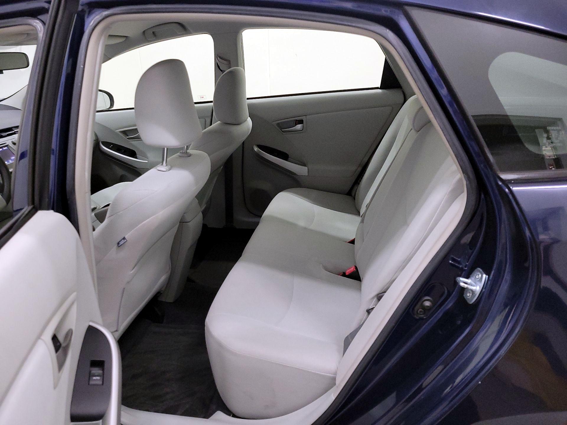 Thumbnail: 2013 Toyota Prius - 19