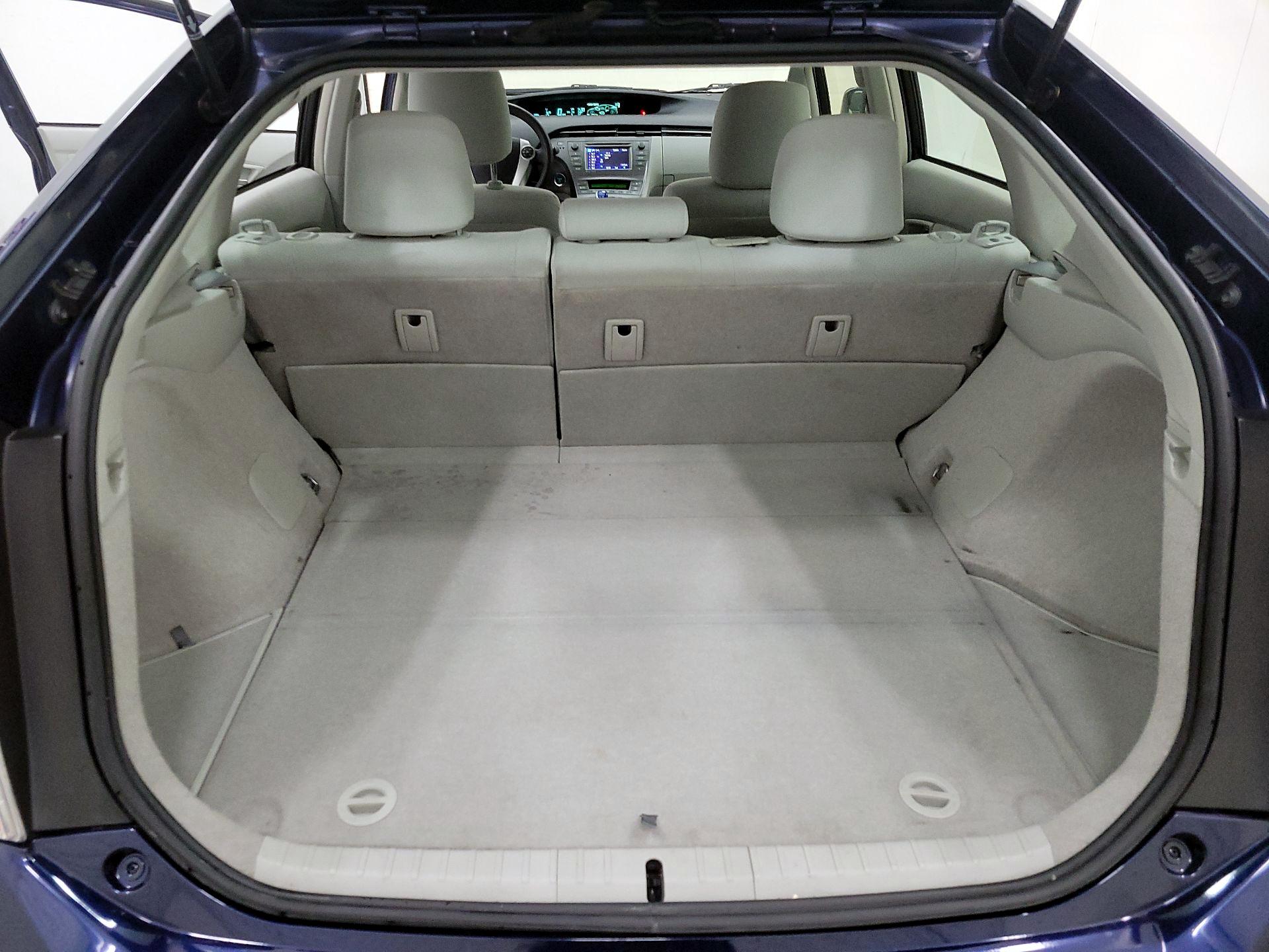 Thumbnail: 2013 Toyota Prius - 20