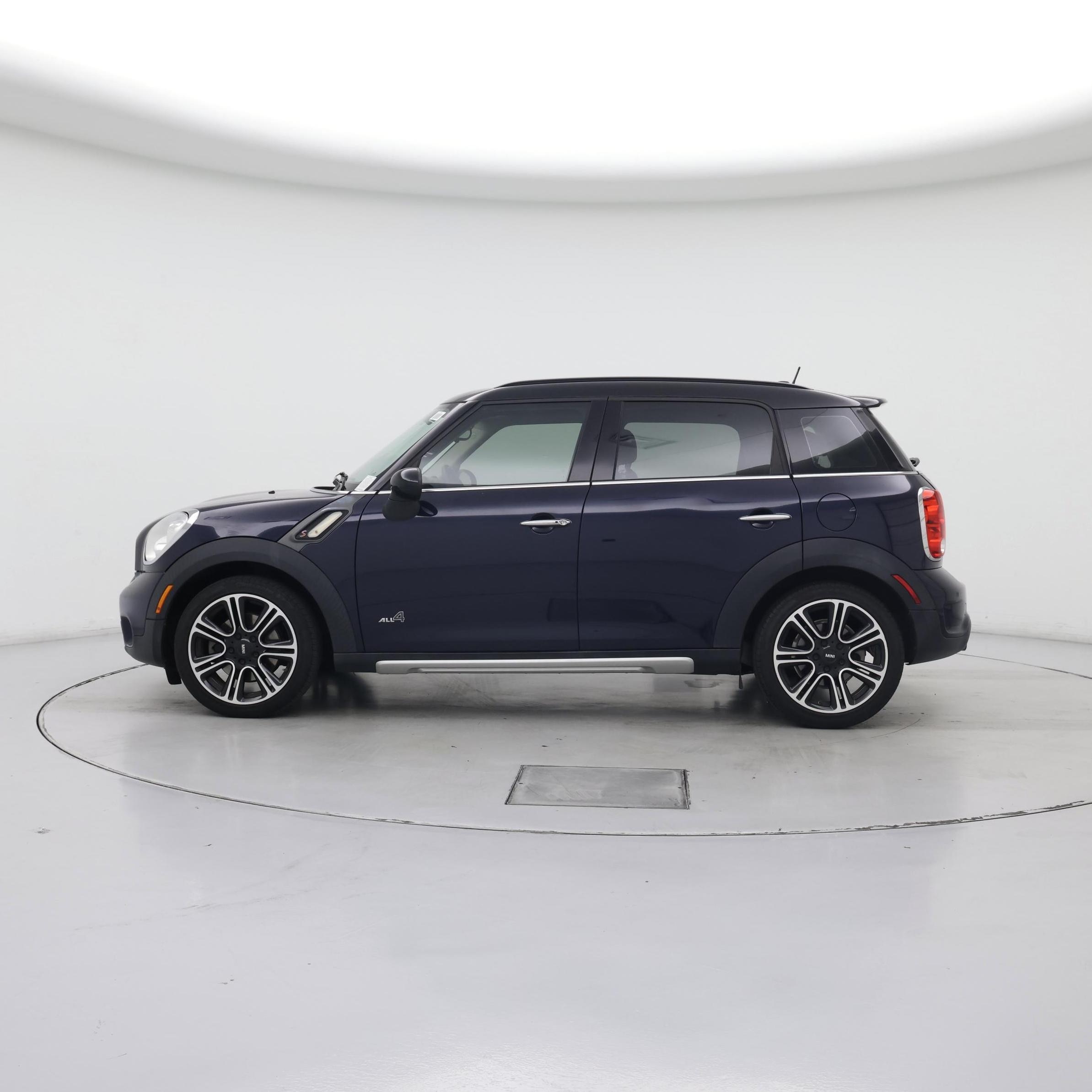 Thumbnail: 2015 MINI Cooper Countryman - 3