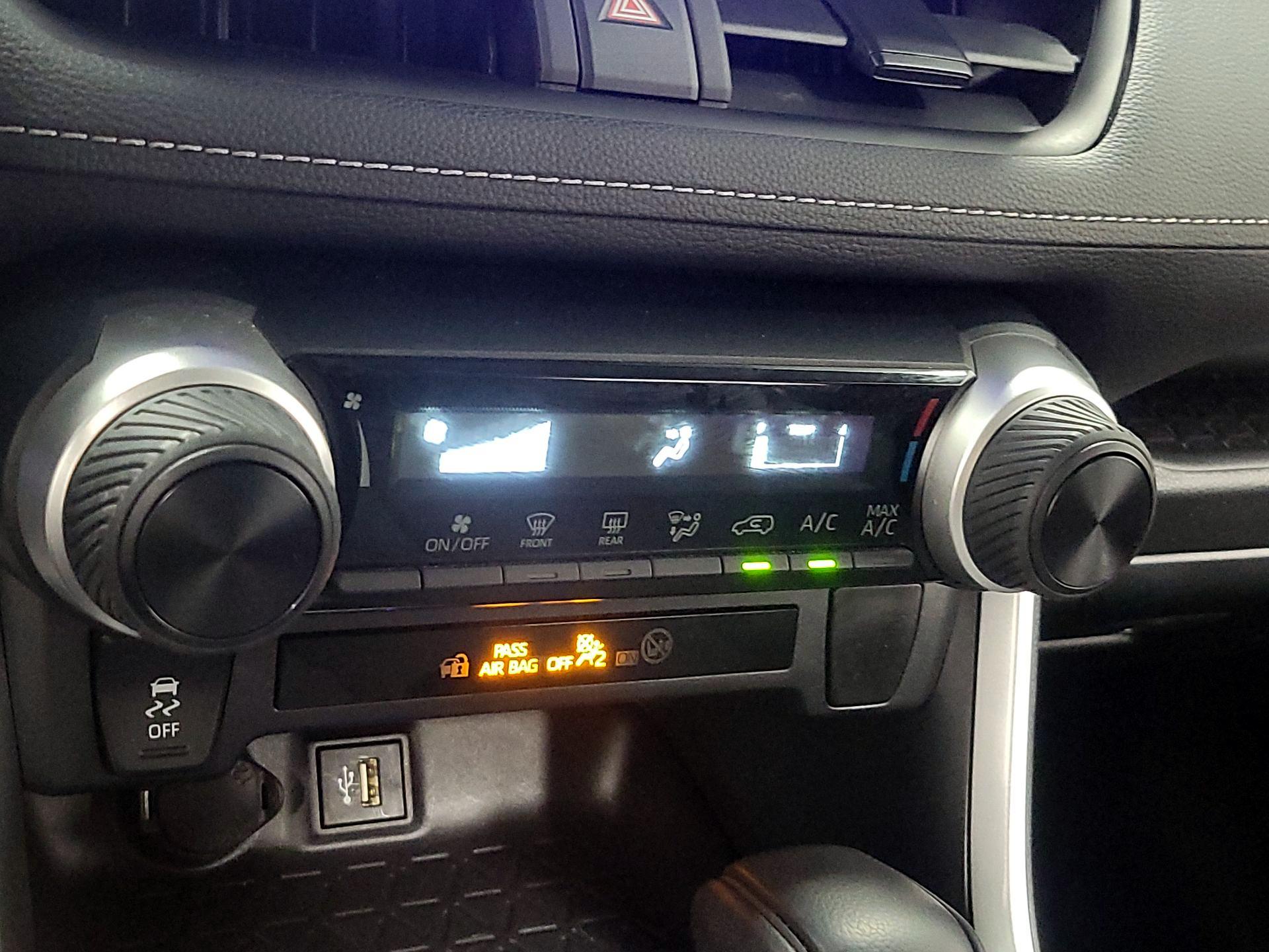 Thumbnail: 2023 Toyota RAV4 - 15