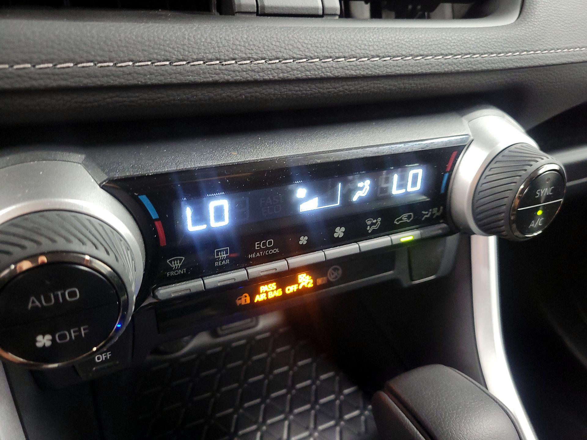 Thumbnail: 2024 Toyota RAV4 - 14