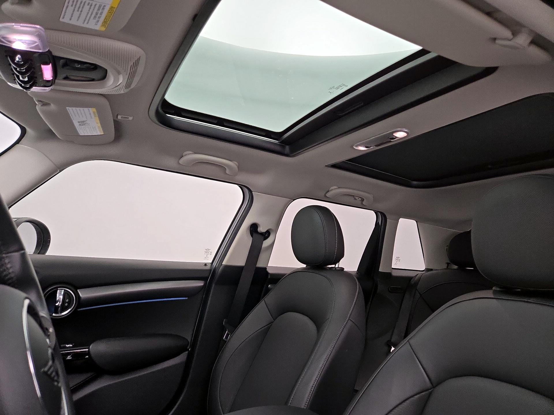 Thumbnail: 2022 MINI Cooper Hardtop - 20