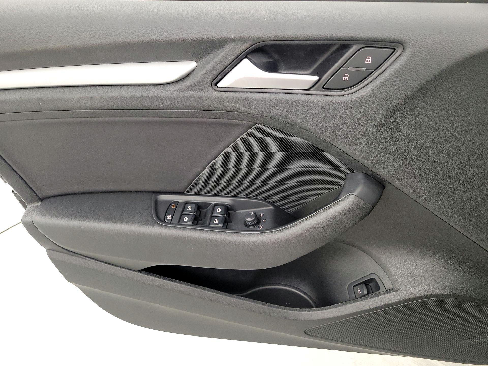 Thumbnail: 2015 Audi A3 - 12