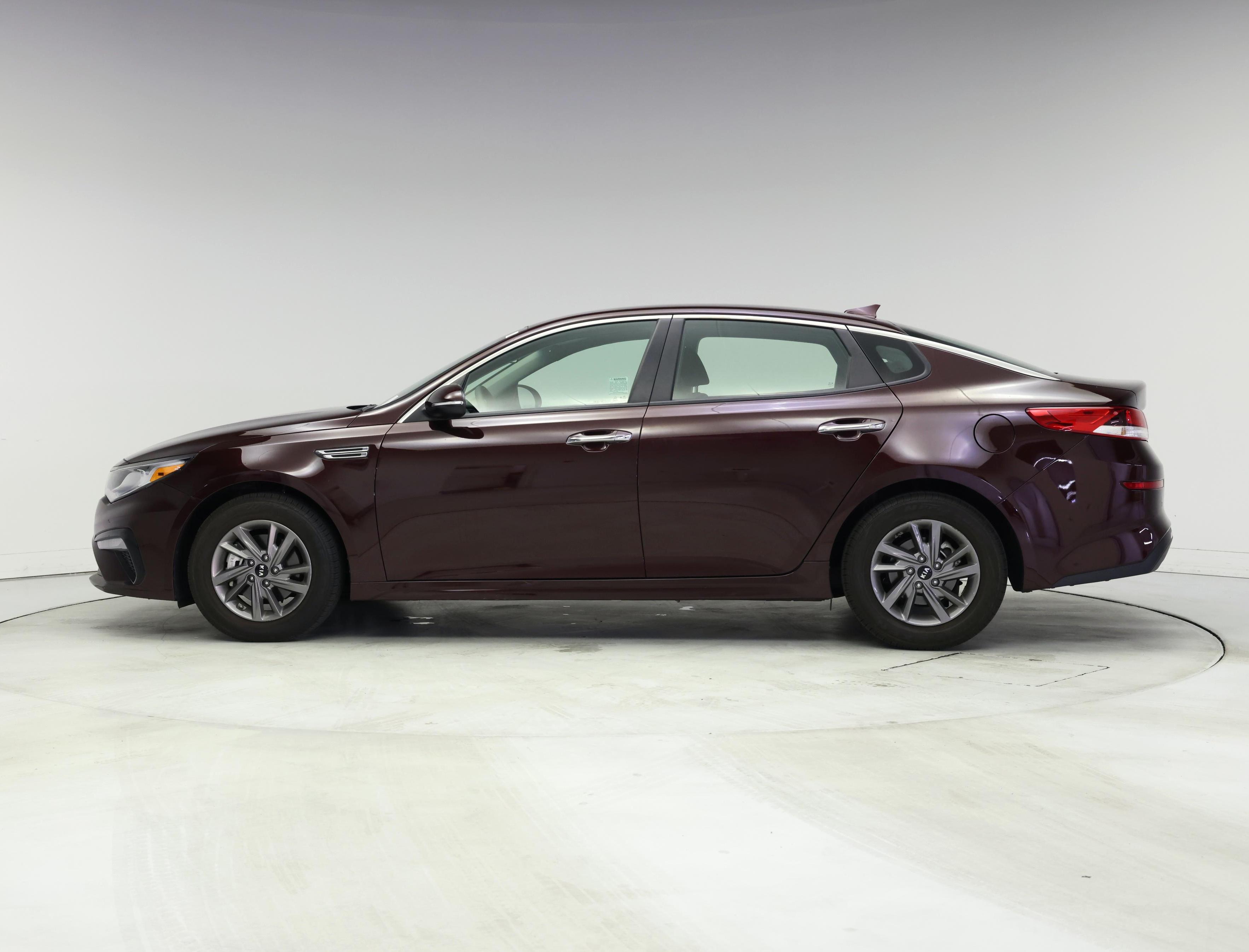Thumbnail: 2020 Kia Optima - 3
