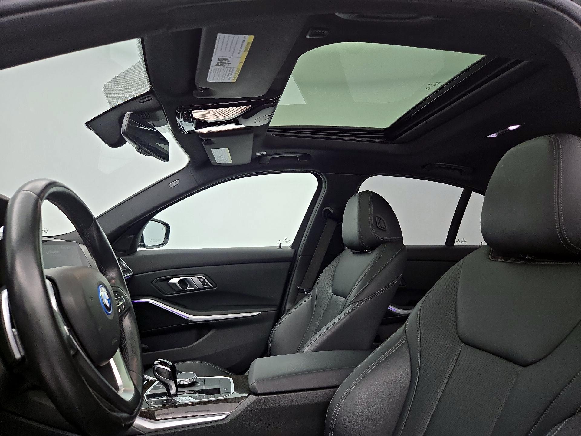 Thumbnail: 2022 BMW 3 Series - 20