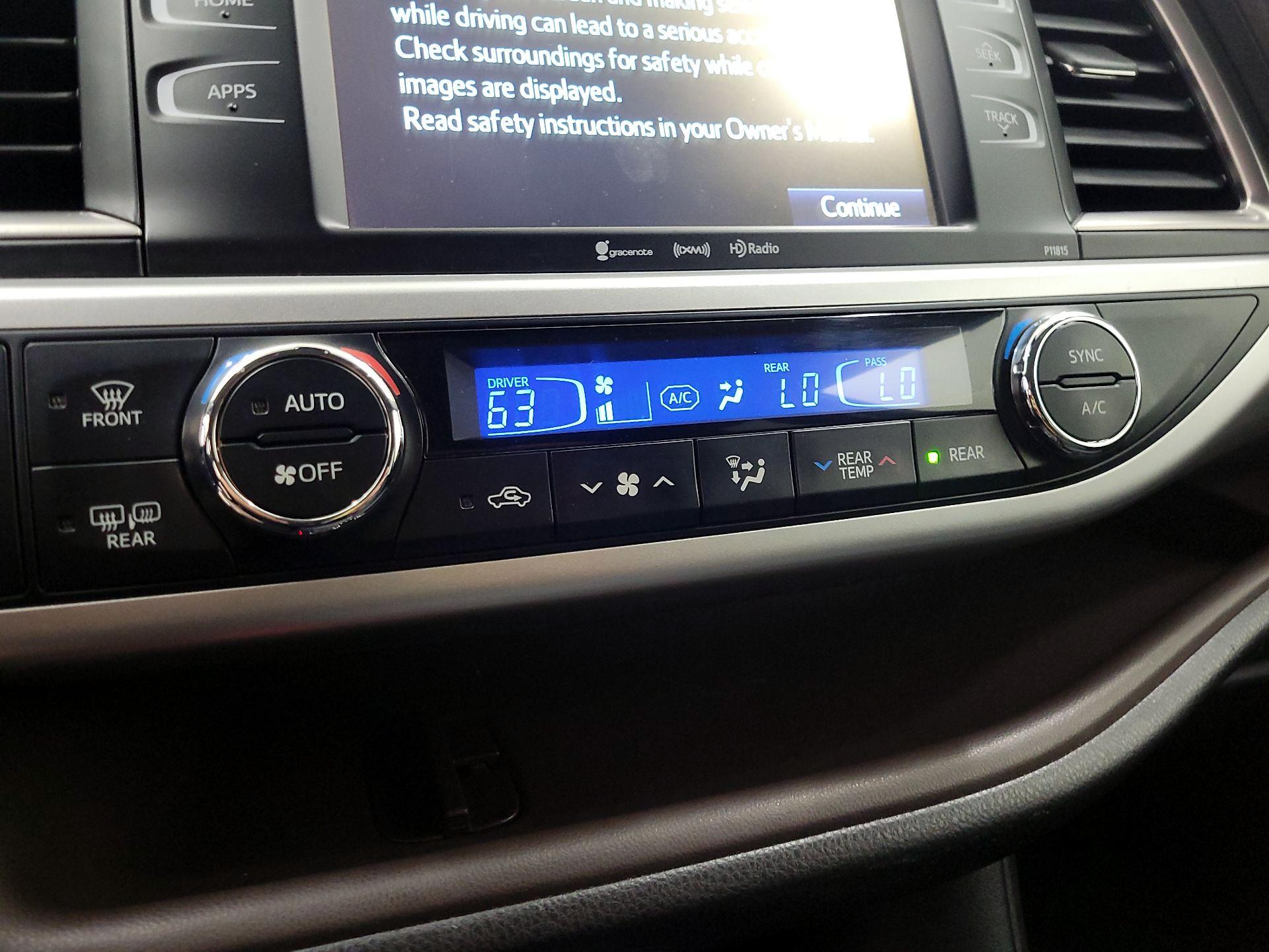 Thumbnail: 2019 Toyota Highlander - 16