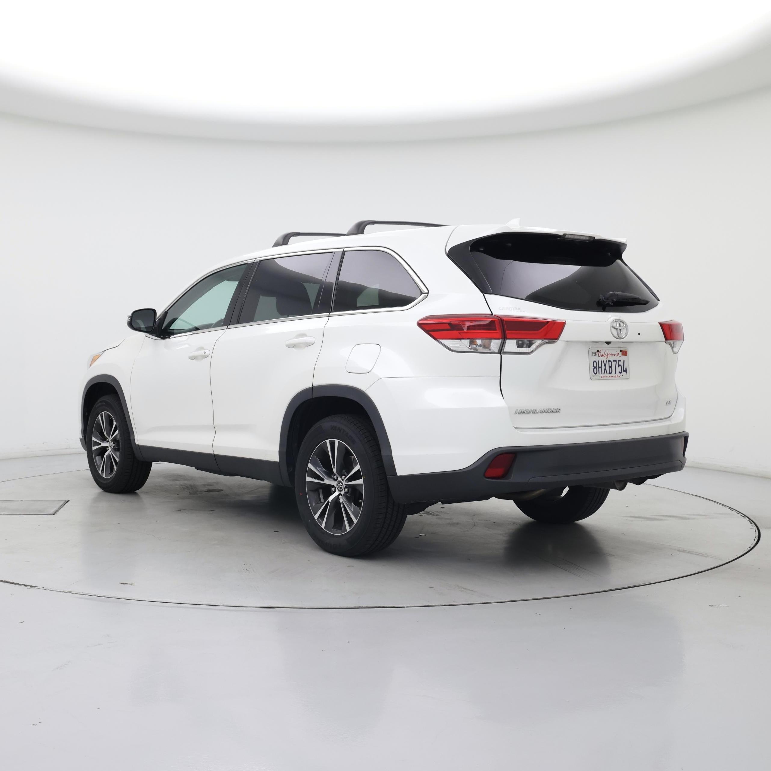 Thumbnail: 2019 Toyota Highlander - 2