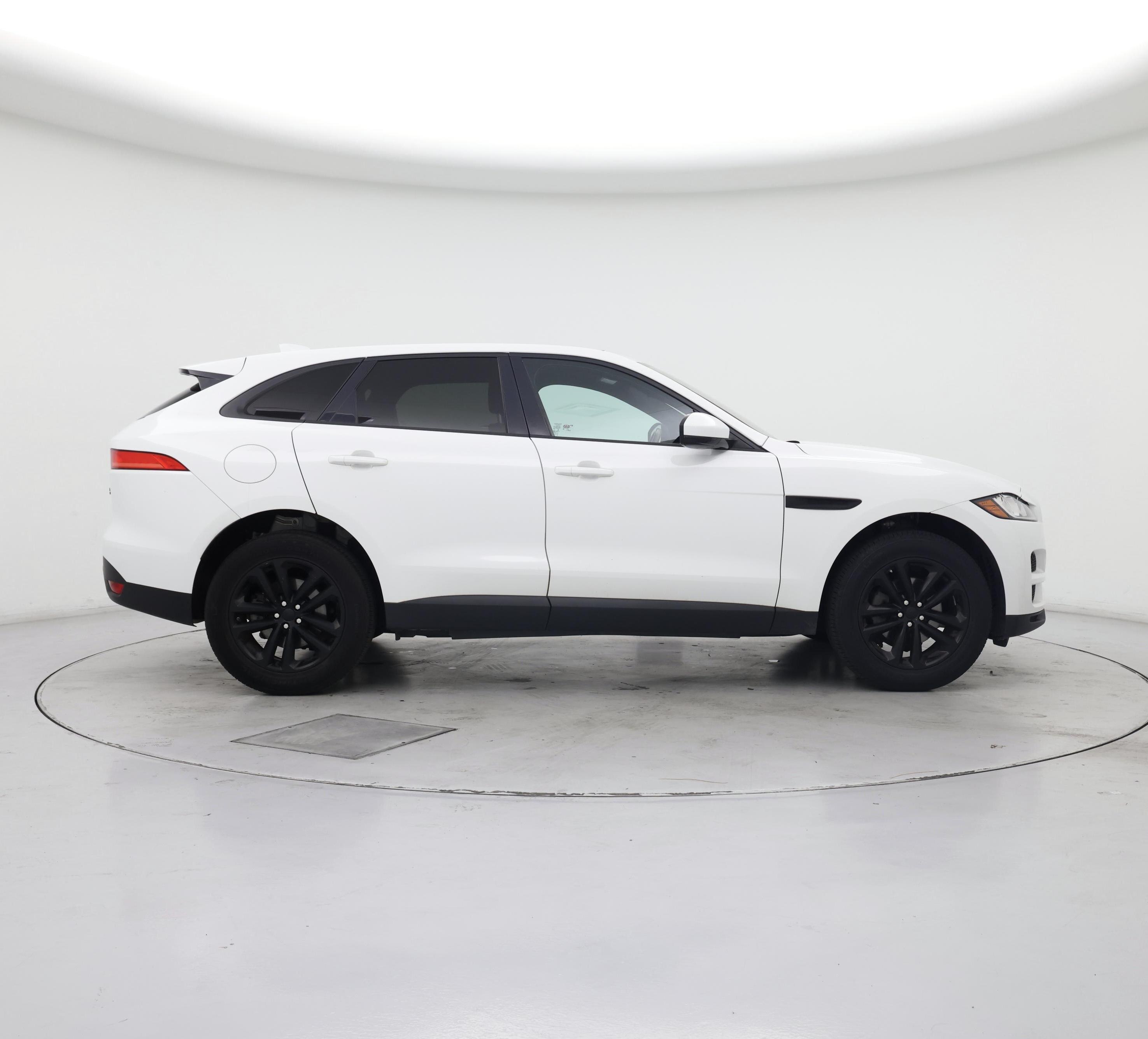 Thumbnail: 2018 Jaguar F-Pace - 7