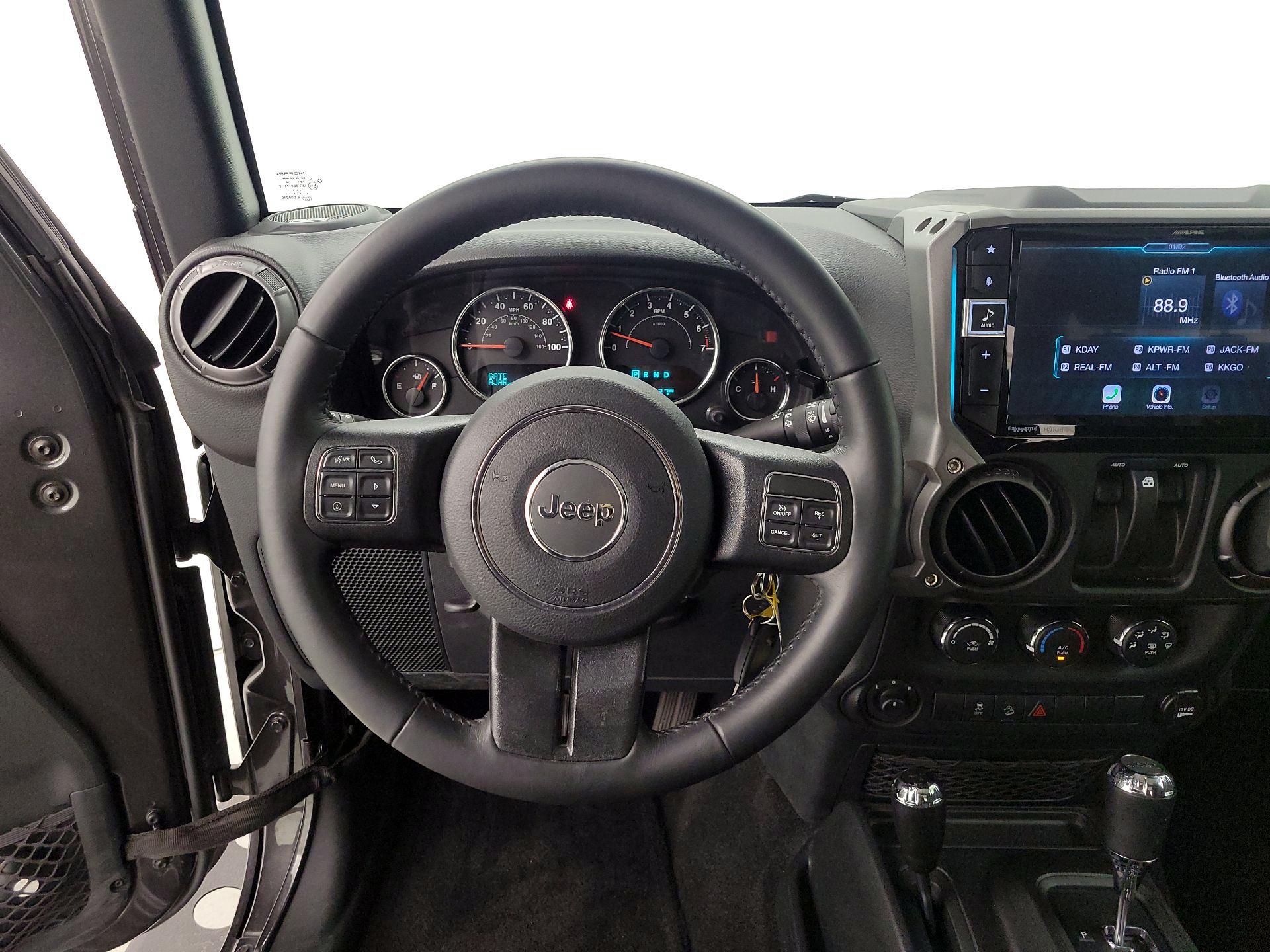 Thumbnail: 2017 Jeep Wrangler - 10