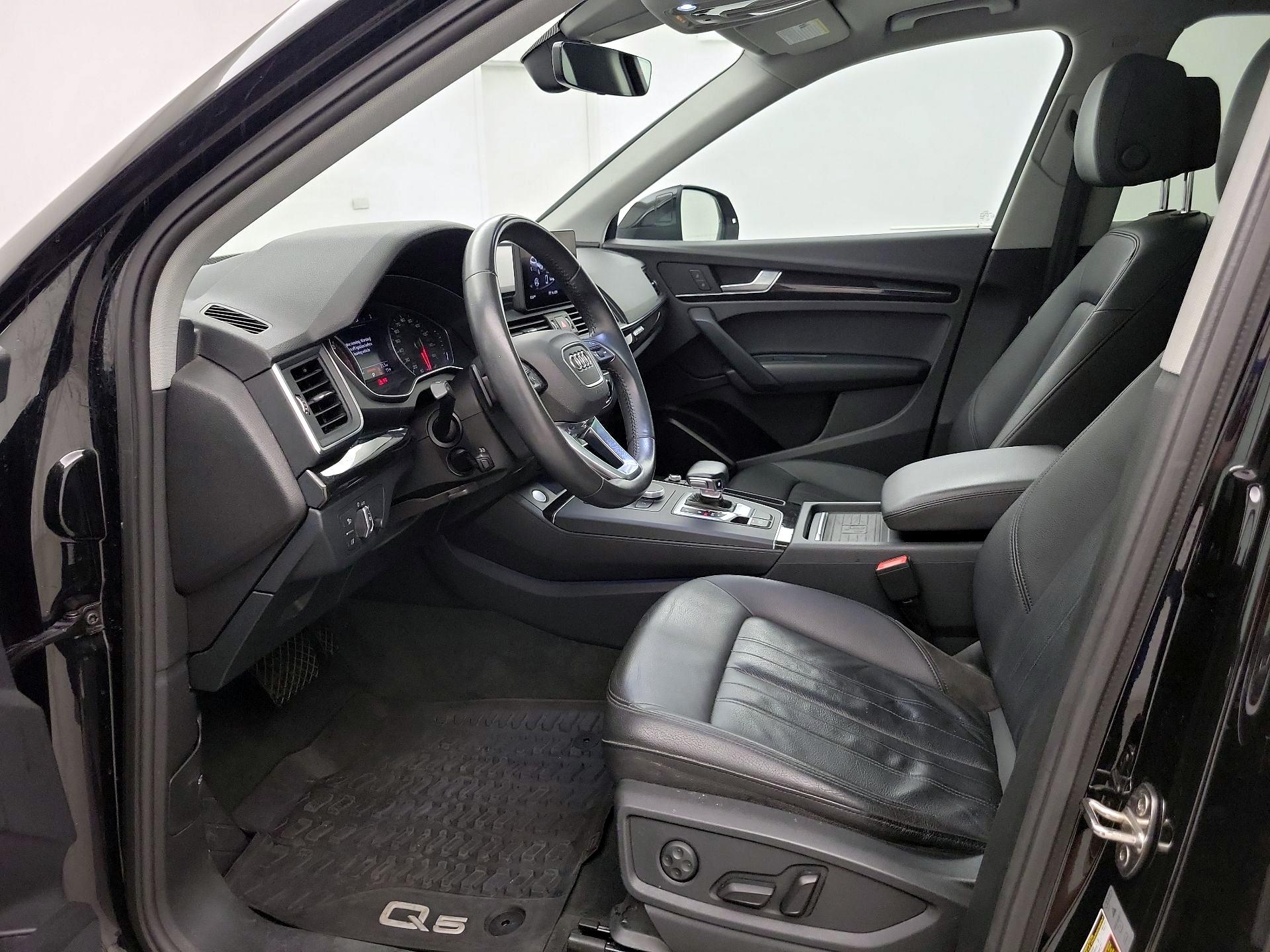 Thumbnail: 2020 Audi Q5 - 11