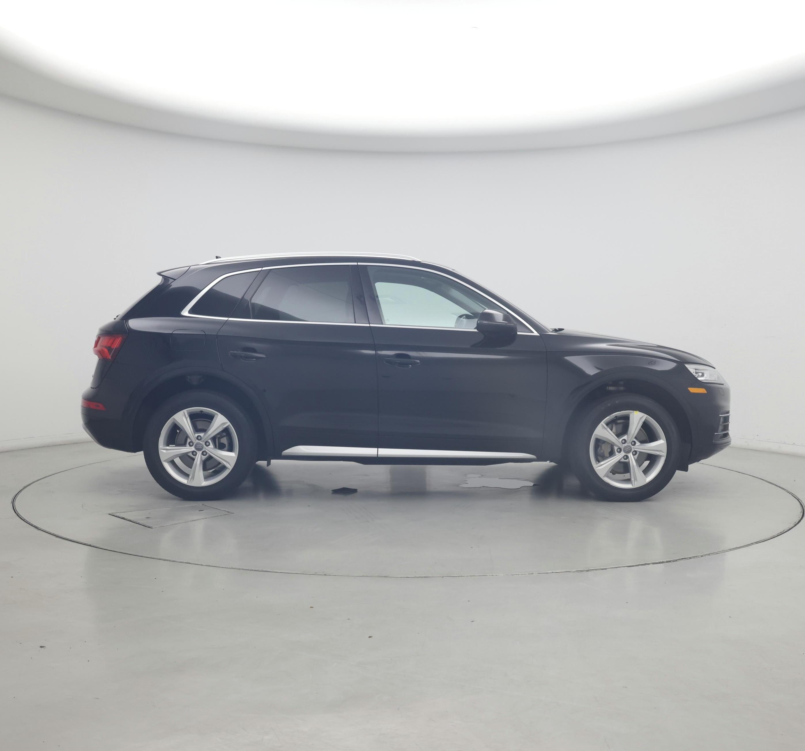 Thumbnail: 2020 Audi Q5 - 7