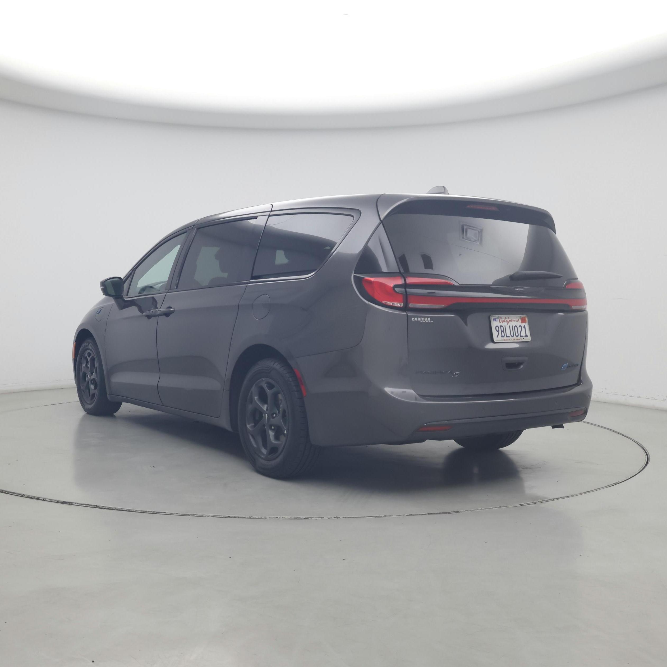 Thumbnail: 2022 Chrysler Pacifica - 2