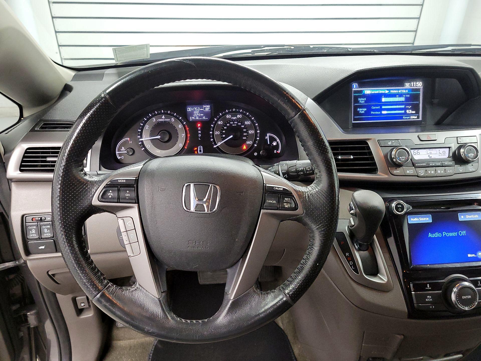 Thumbnail: 2015 Honda Odyssey - 10