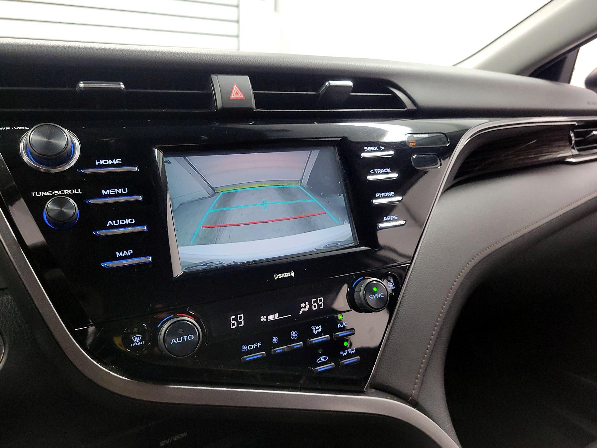 Thumbnail: 2020 Toyota Camry - 13