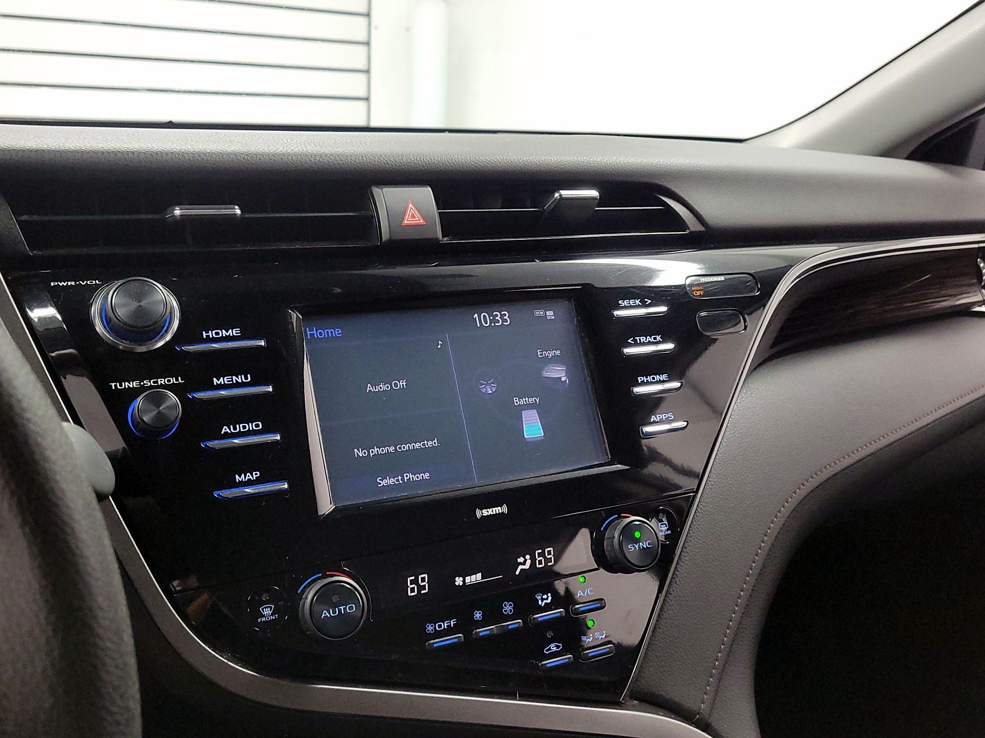 Thumbnail: 2020 Toyota Camry - 14