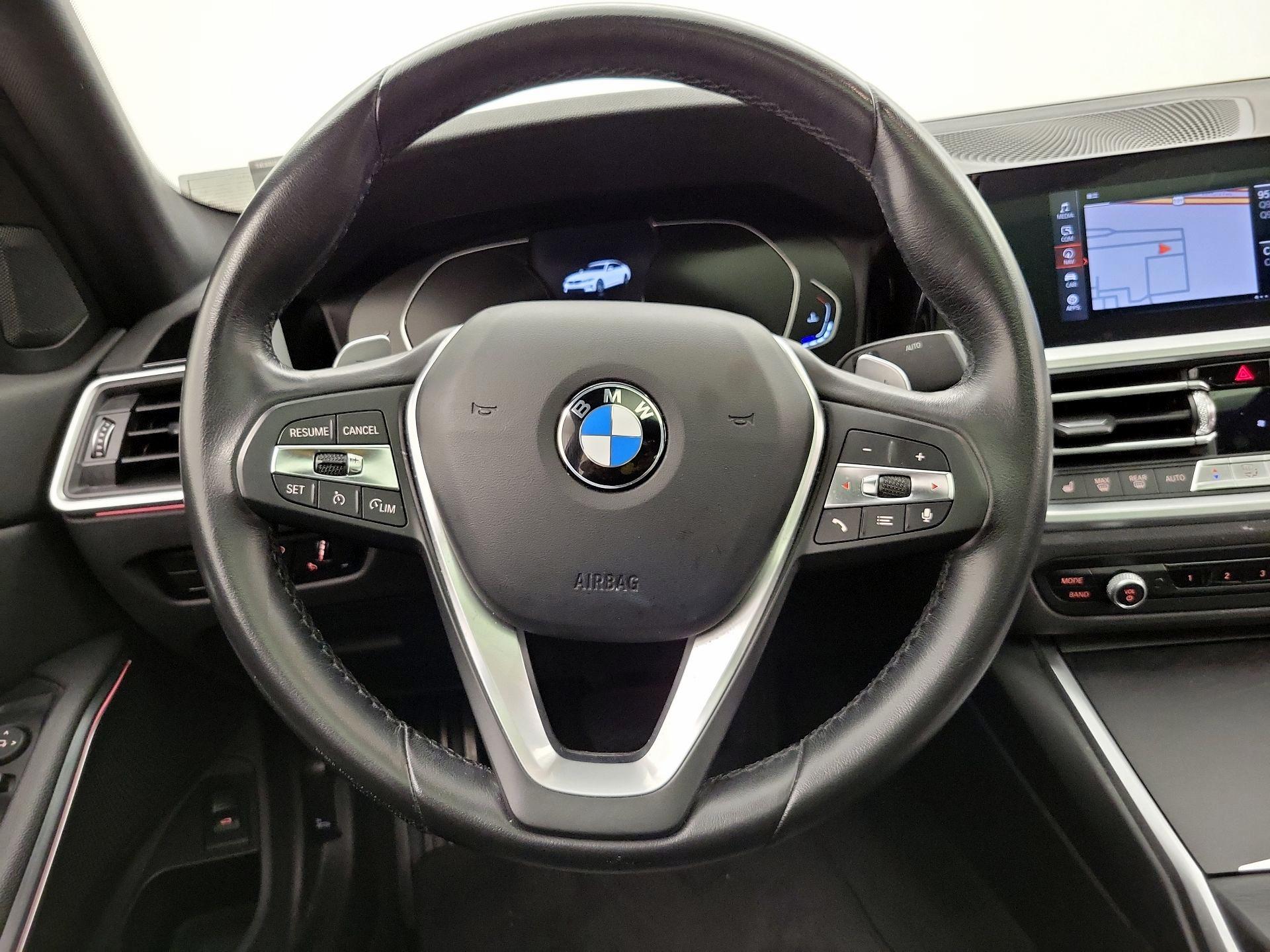 Thumbnail: 2021 BMW 3 Series - 10