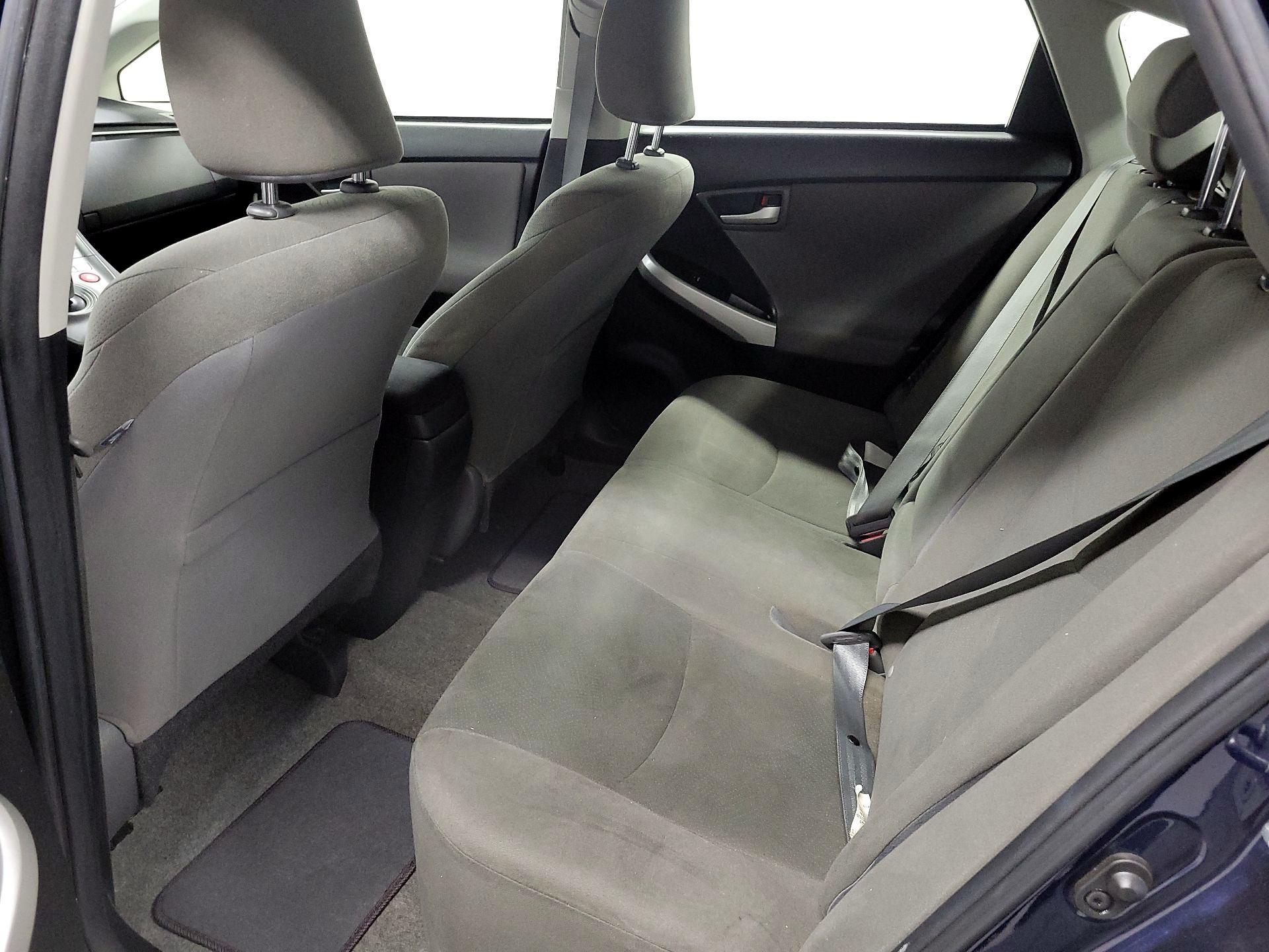 Thumbnail: 2014 Toyota Prius - 17