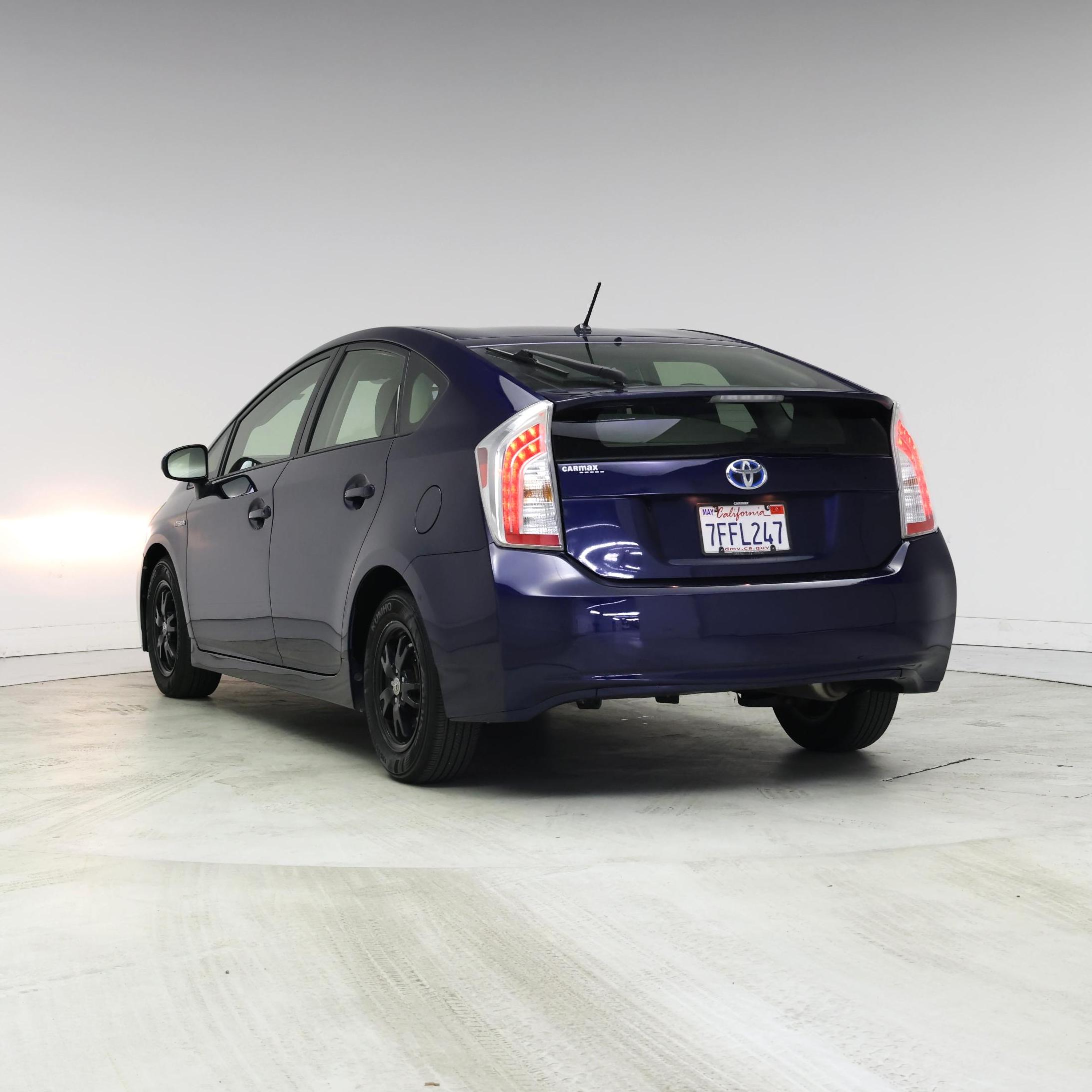 Thumbnail: 2014 Toyota Prius - 2