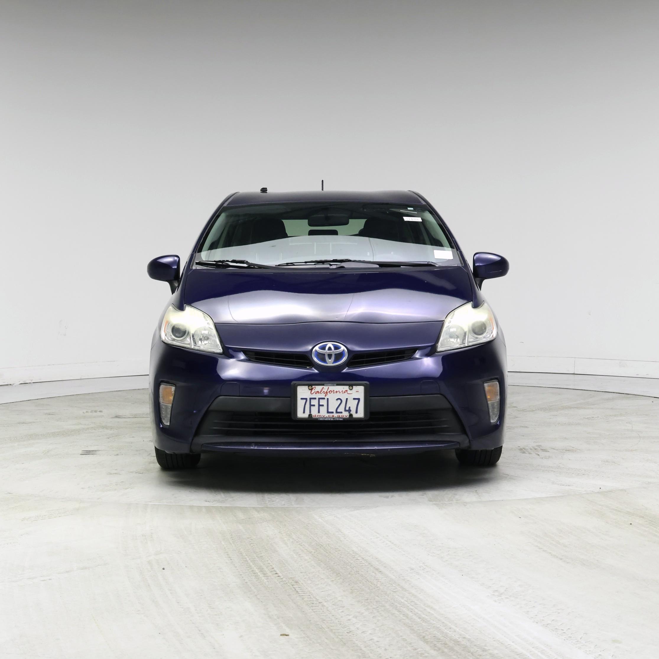 Thumbnail: 2014 Toyota Prius - 5