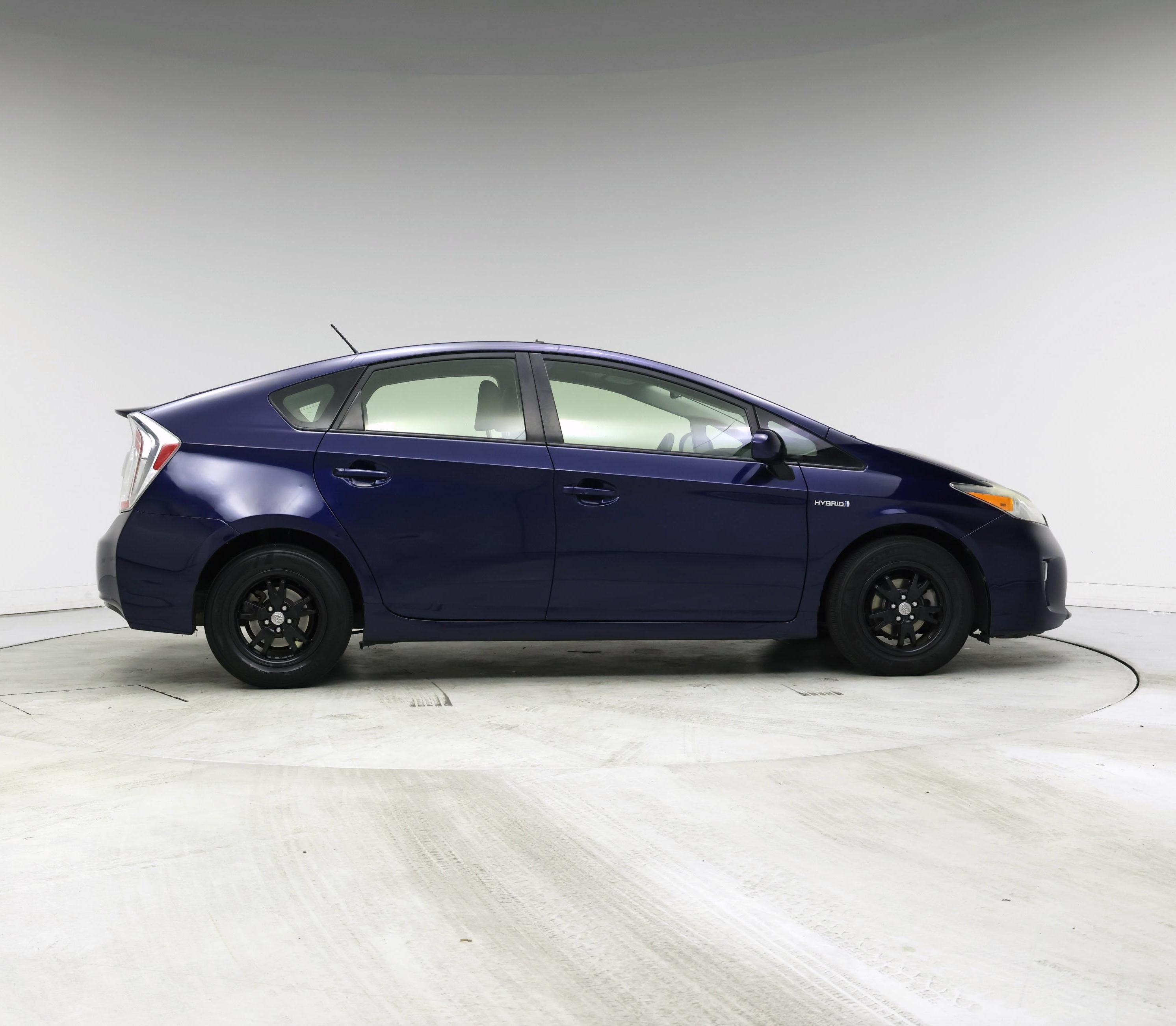Thumbnail: 2014 Toyota Prius - 7