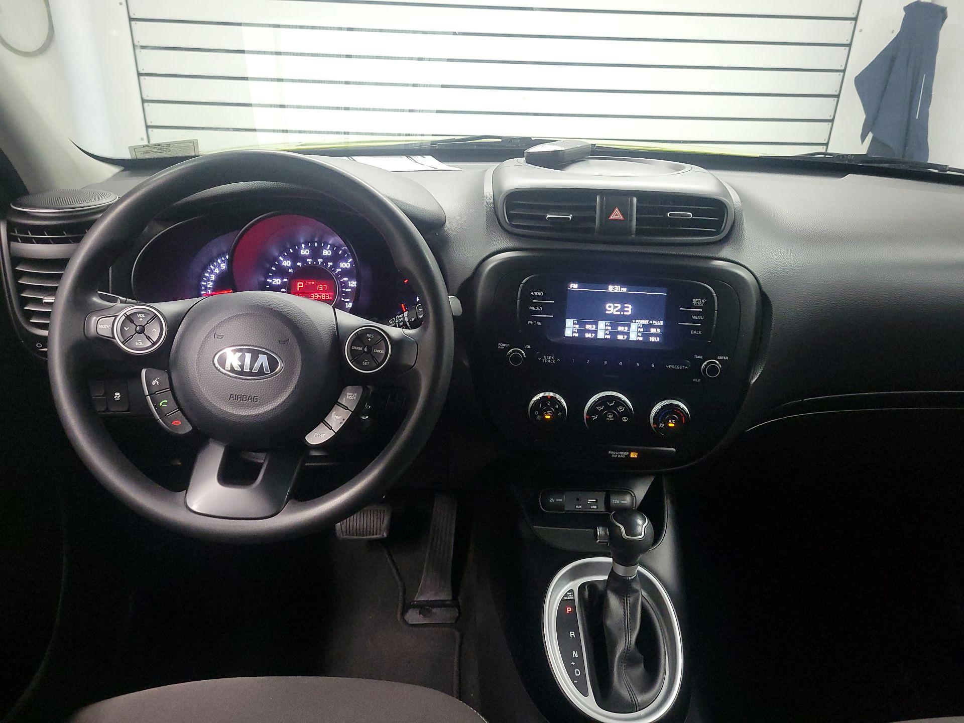Thumbnail: 2017 Kia Soul - 9