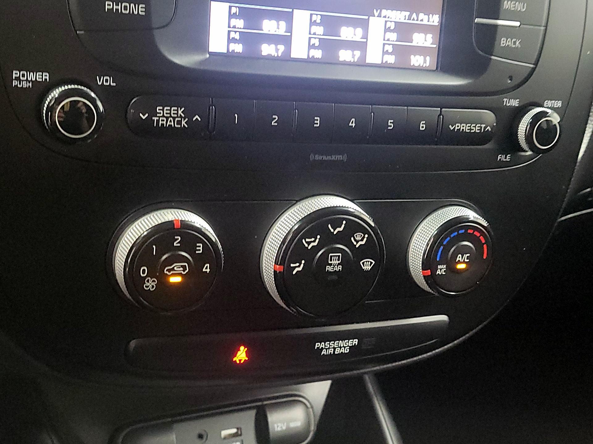 Thumbnail: 2017 Kia Soul - 14