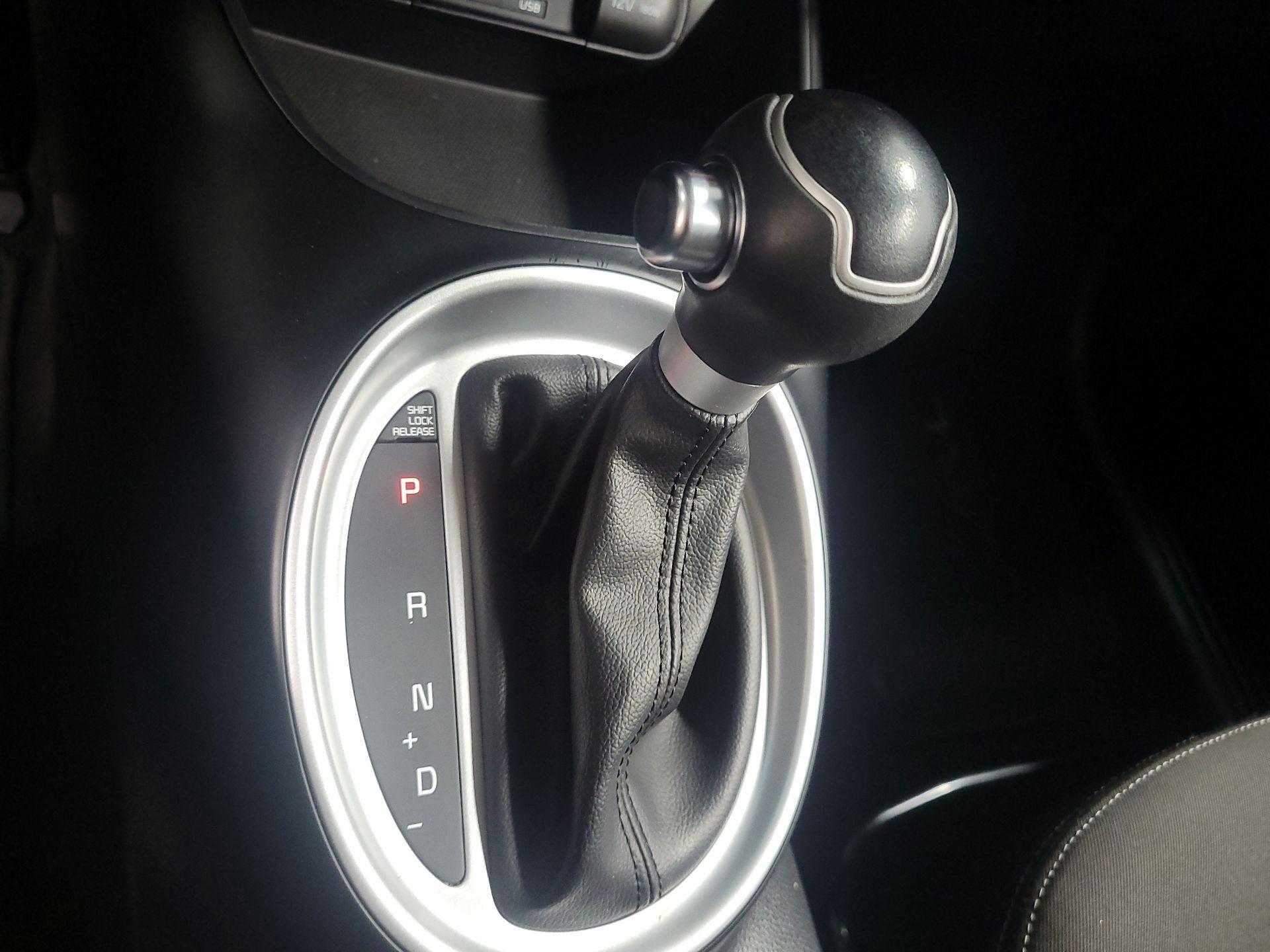 Thumbnail: 2017 Kia Soul - 15