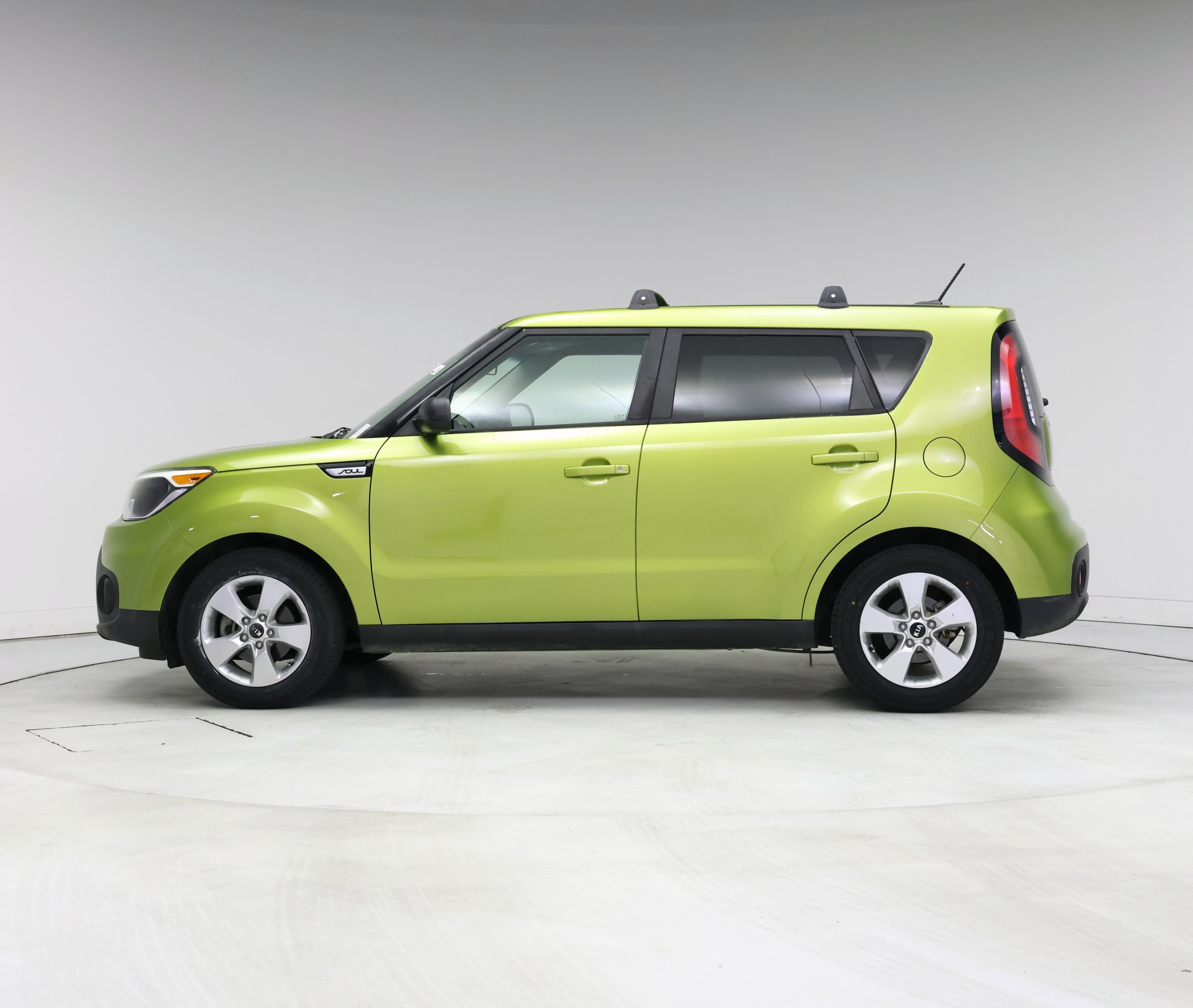 Thumbnail: 2017 Kia Soul - 3
