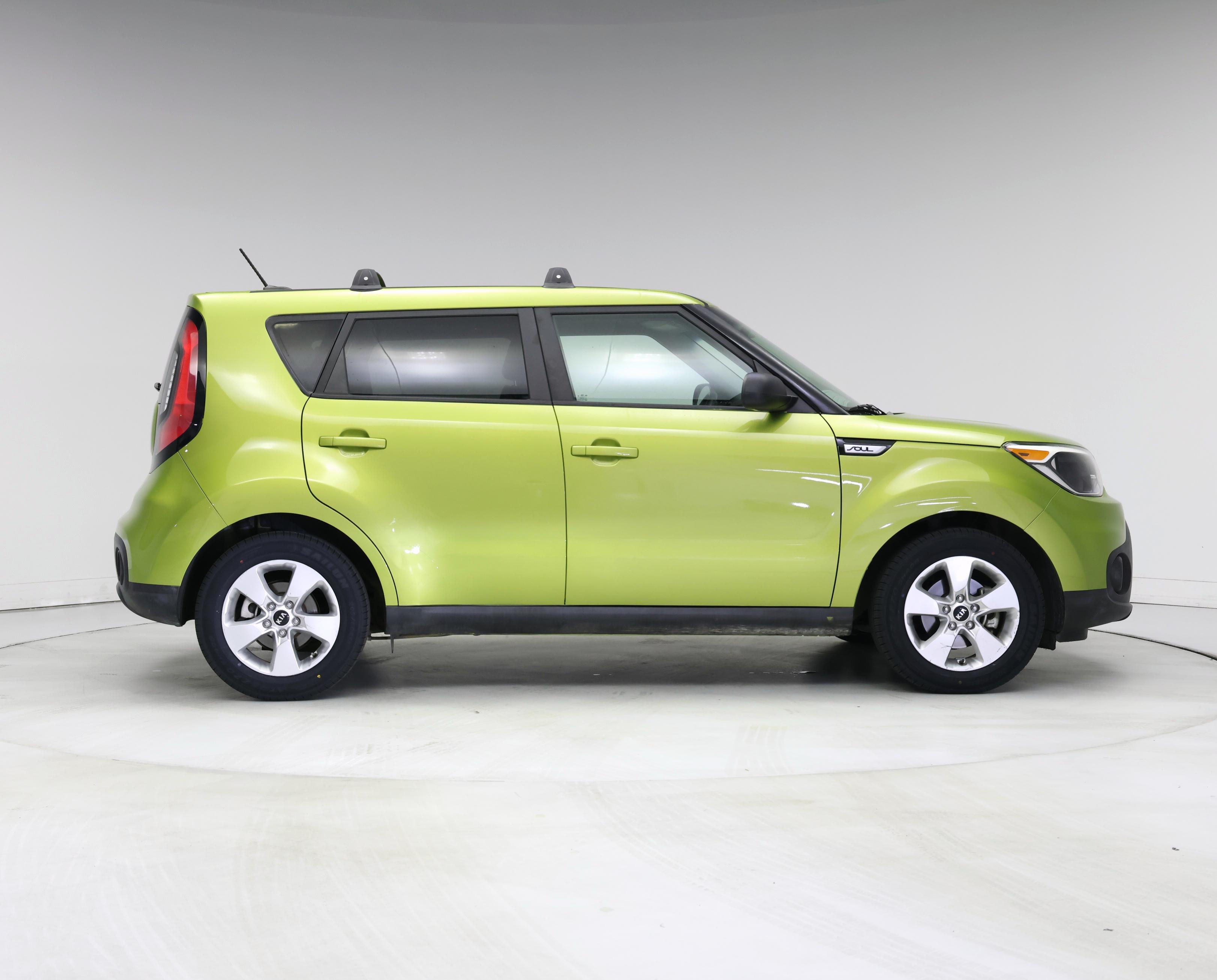 Thumbnail: 2017 Kia Soul - 7