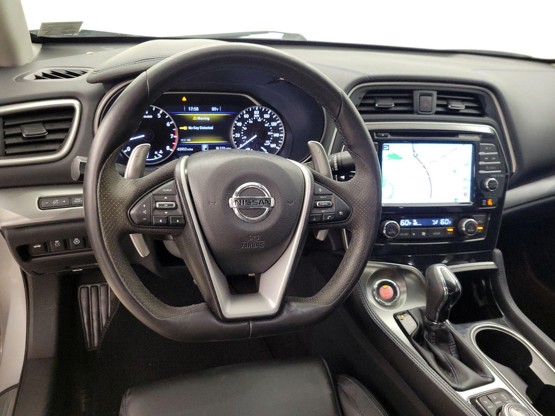 Thumbnail: 2017 Nissan Maxima - 10