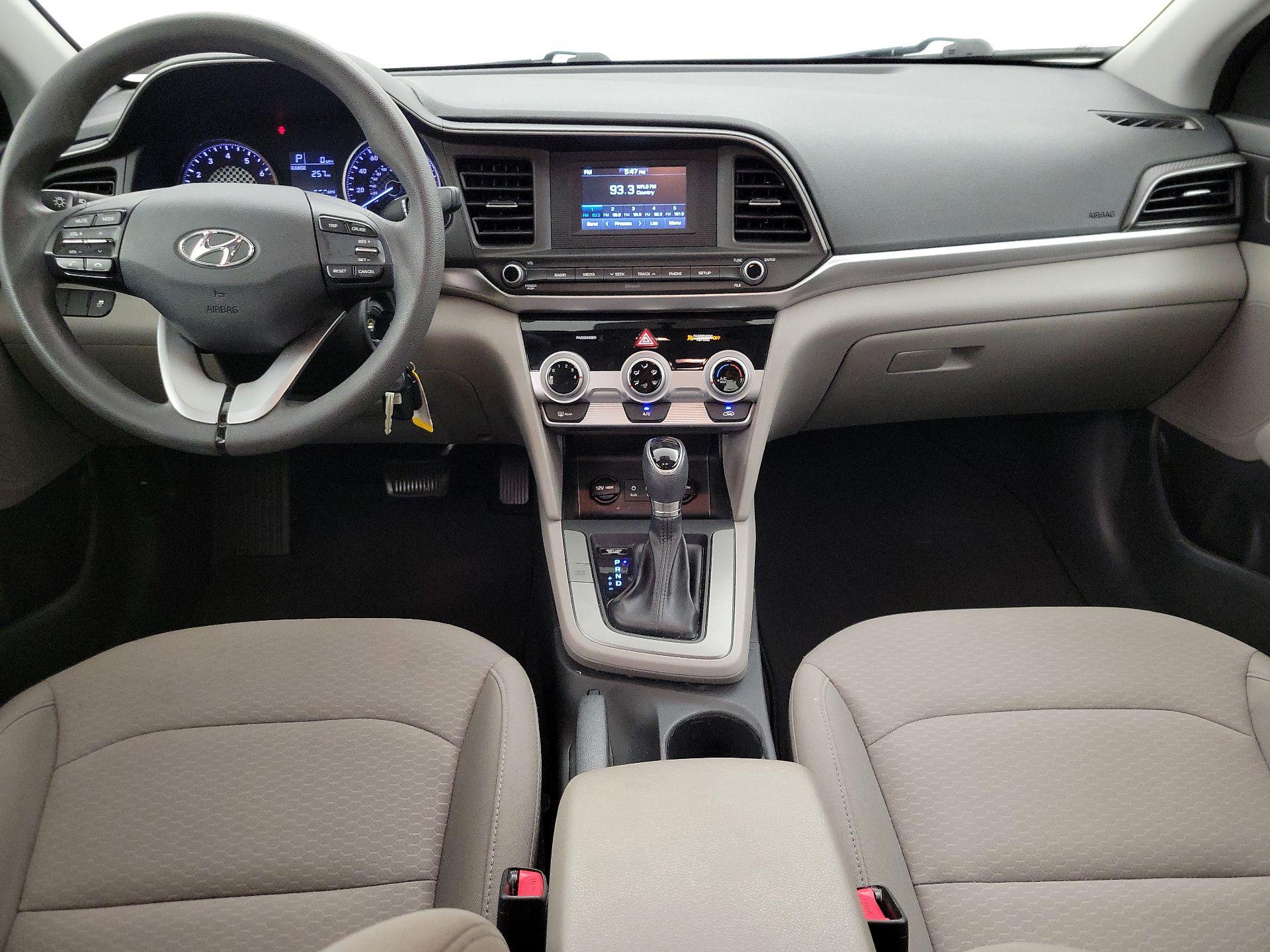 Thumbnail: 2019 Hyundai Elantra - 9