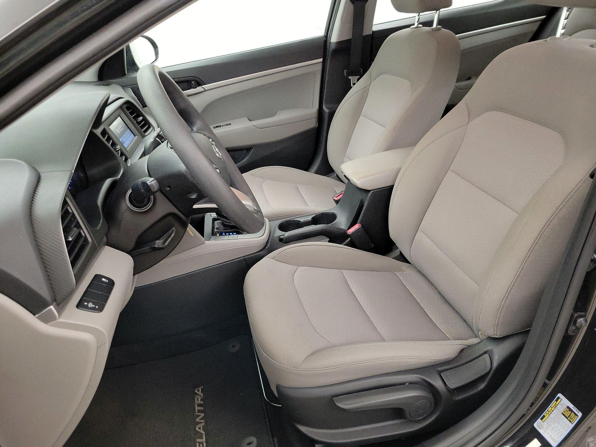 Thumbnail: 2019 Hyundai Elantra - 11