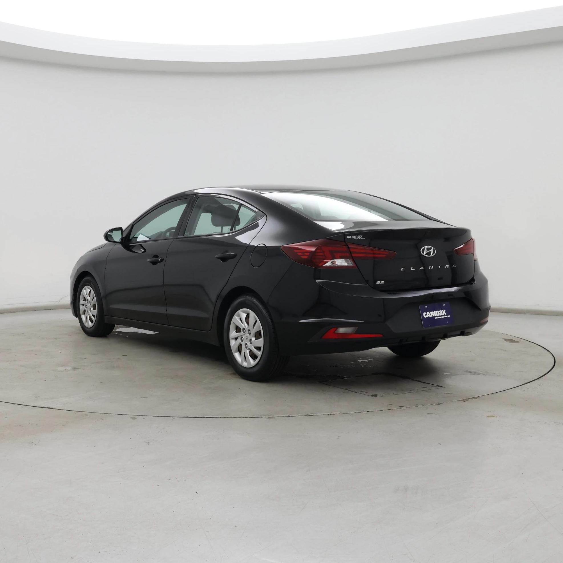 Thumbnail: 2019 Hyundai Elantra - 2