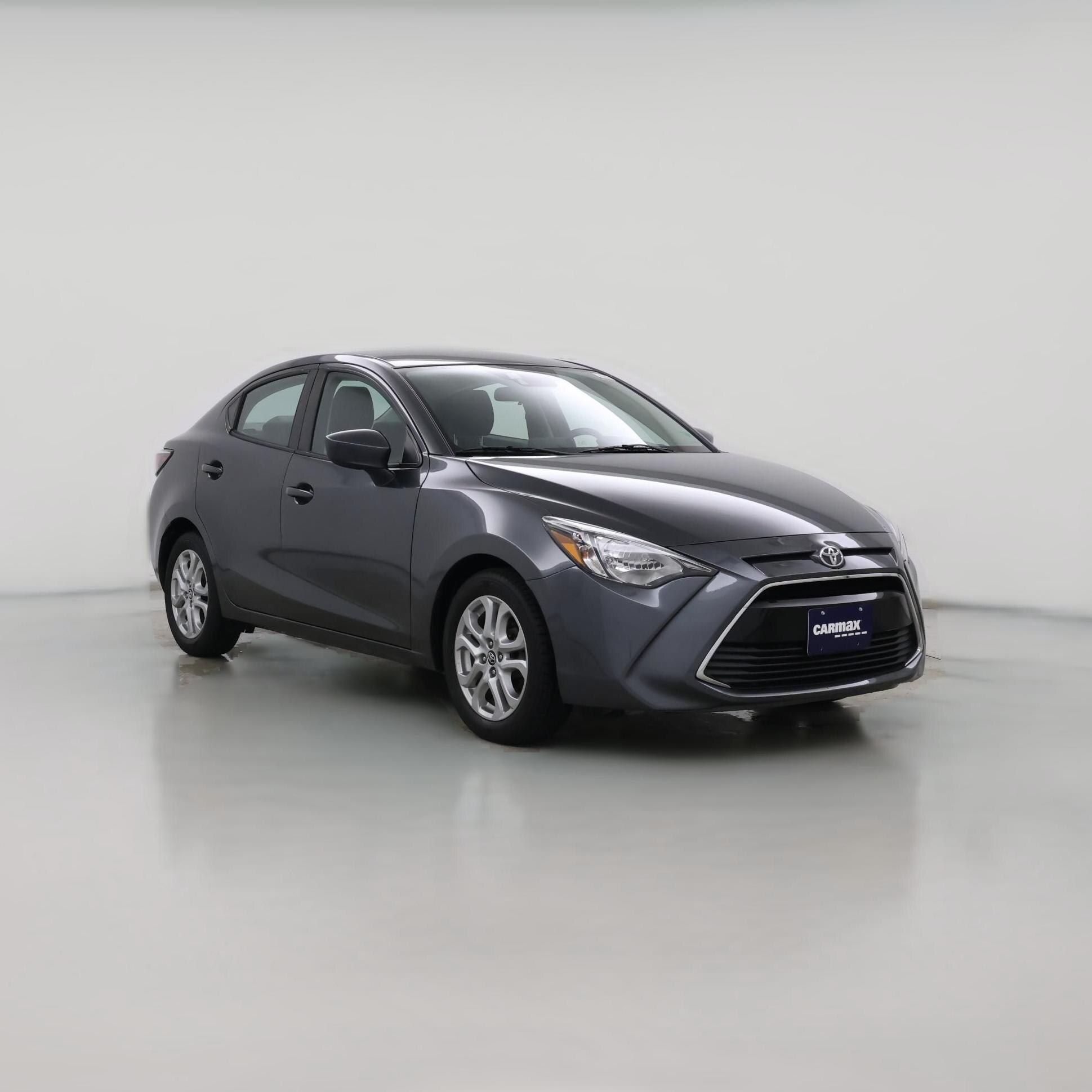 Thumbnail: 2018 Toyota Yaris iA - 1