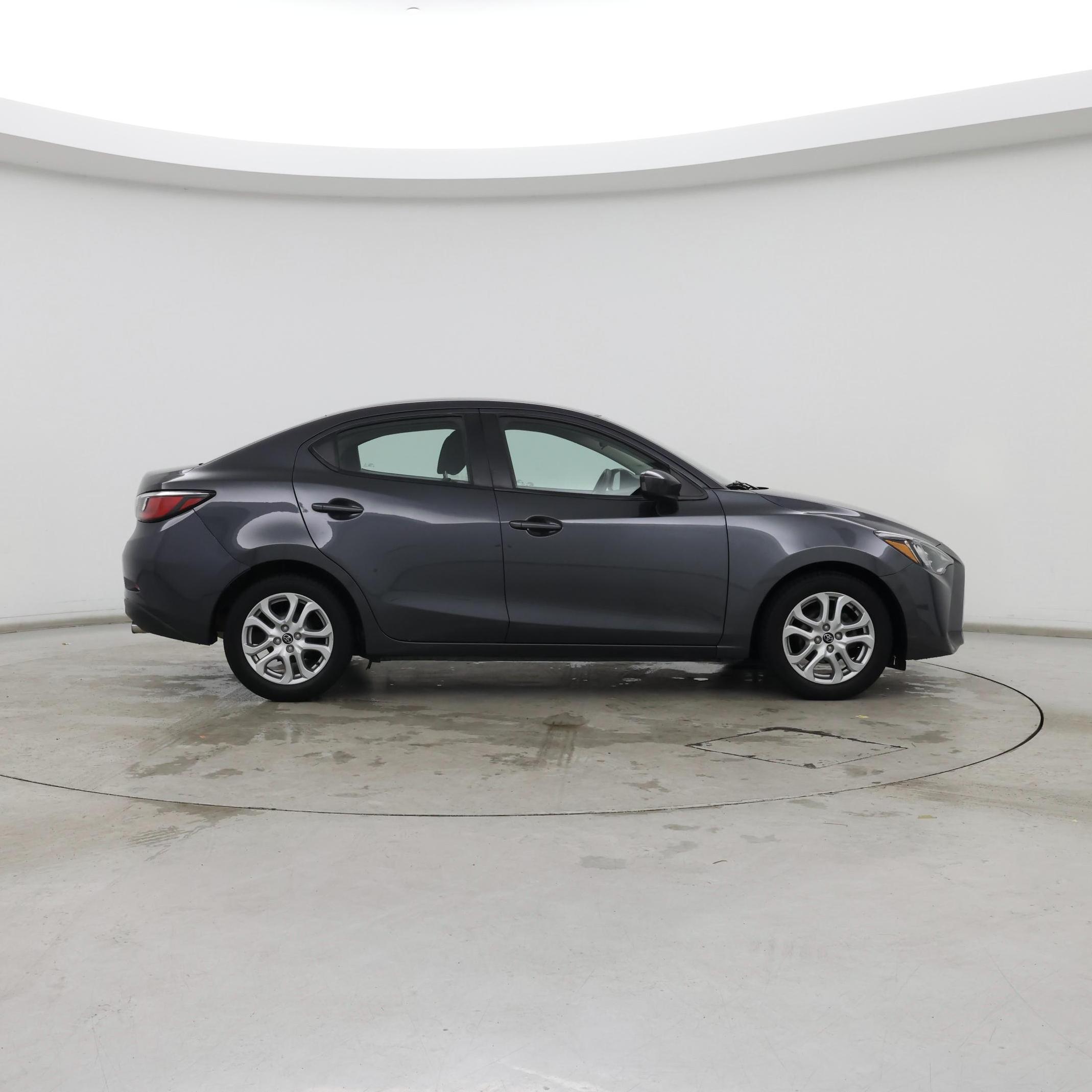 Thumbnail: 2018 Toyota Yaris iA - 7