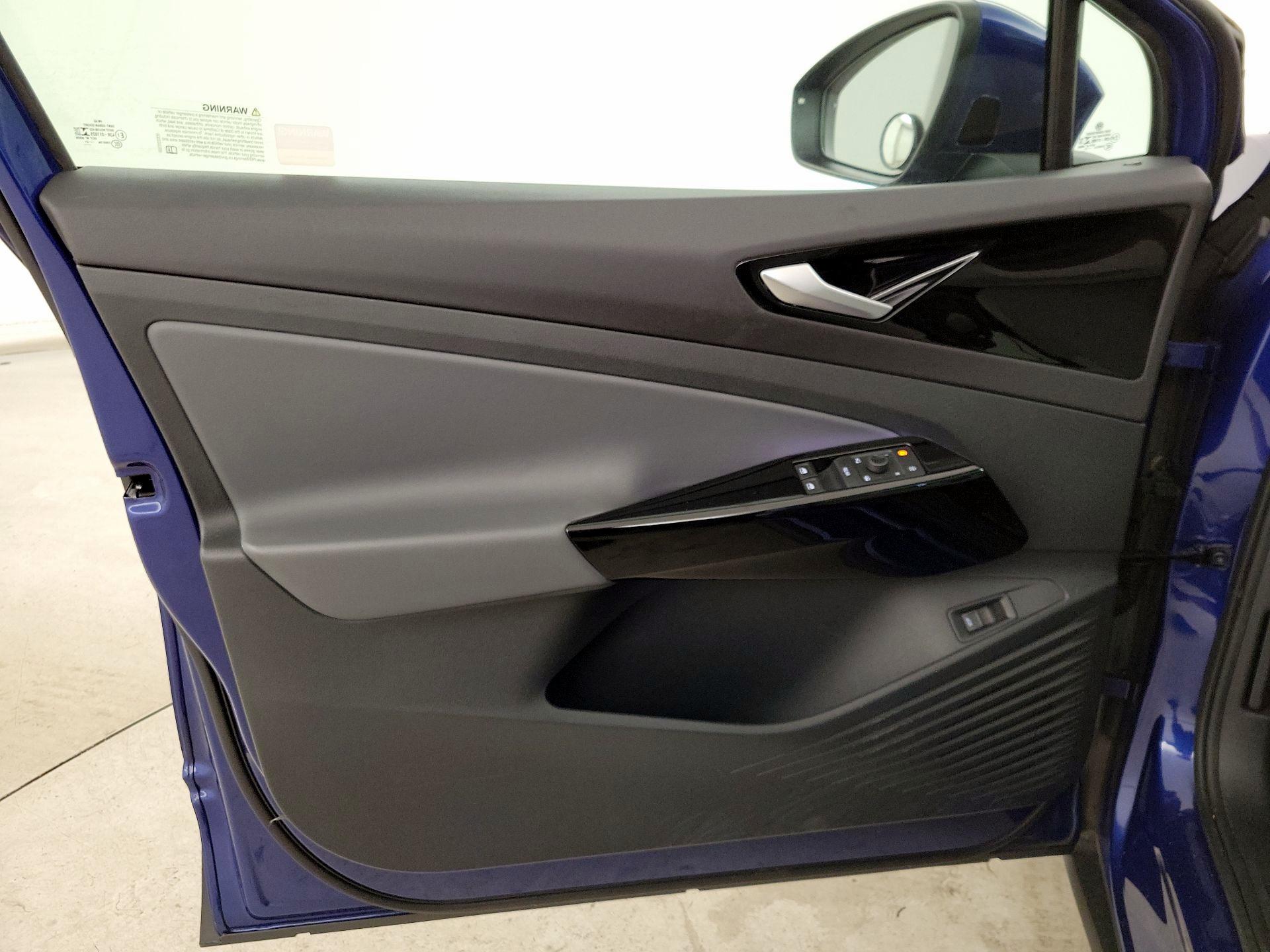 Thumbnail: 2021 Volkswagen ID.4 - 12