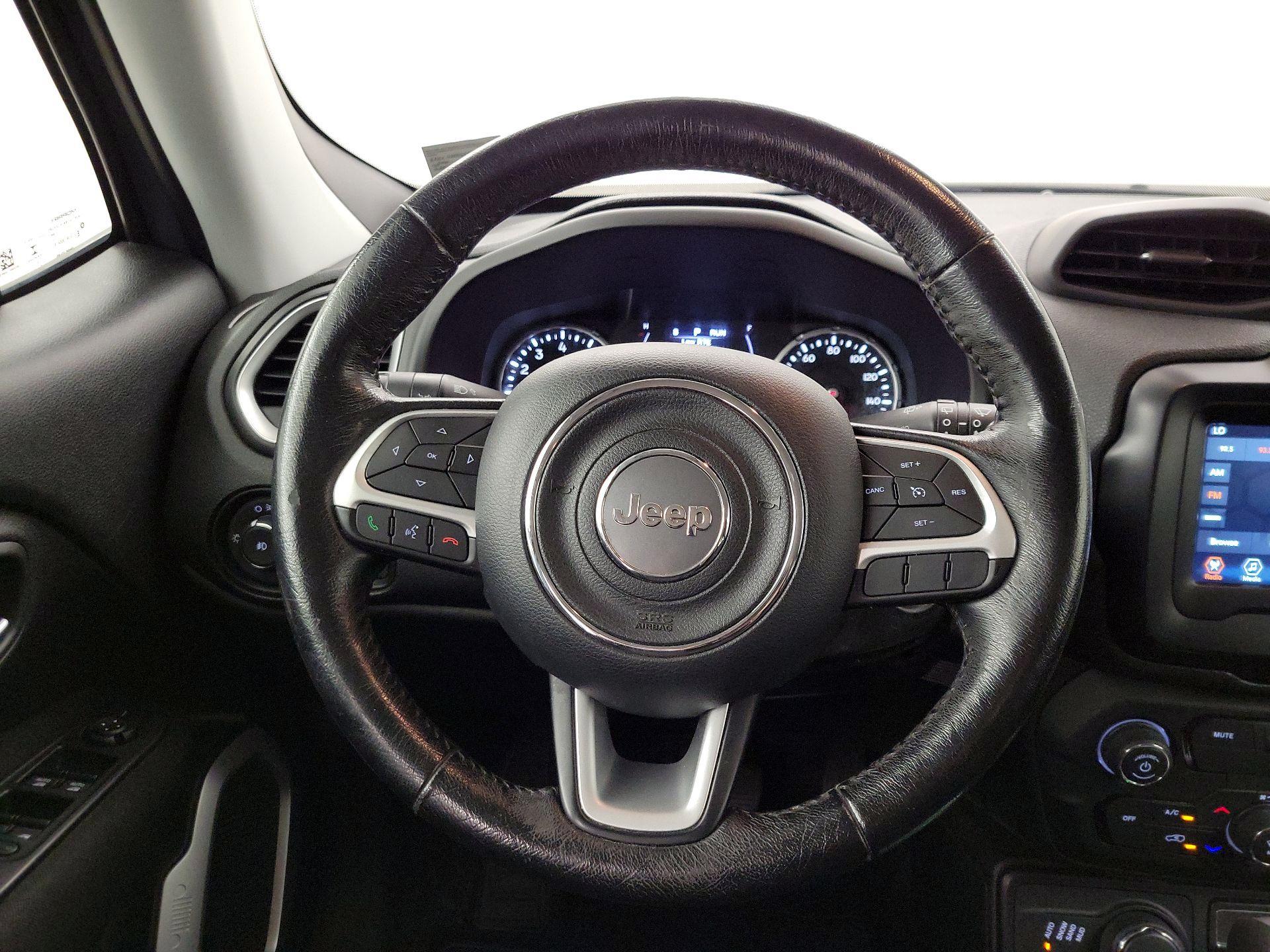 Thumbnail: 2018 Jeep Renegade - 10
