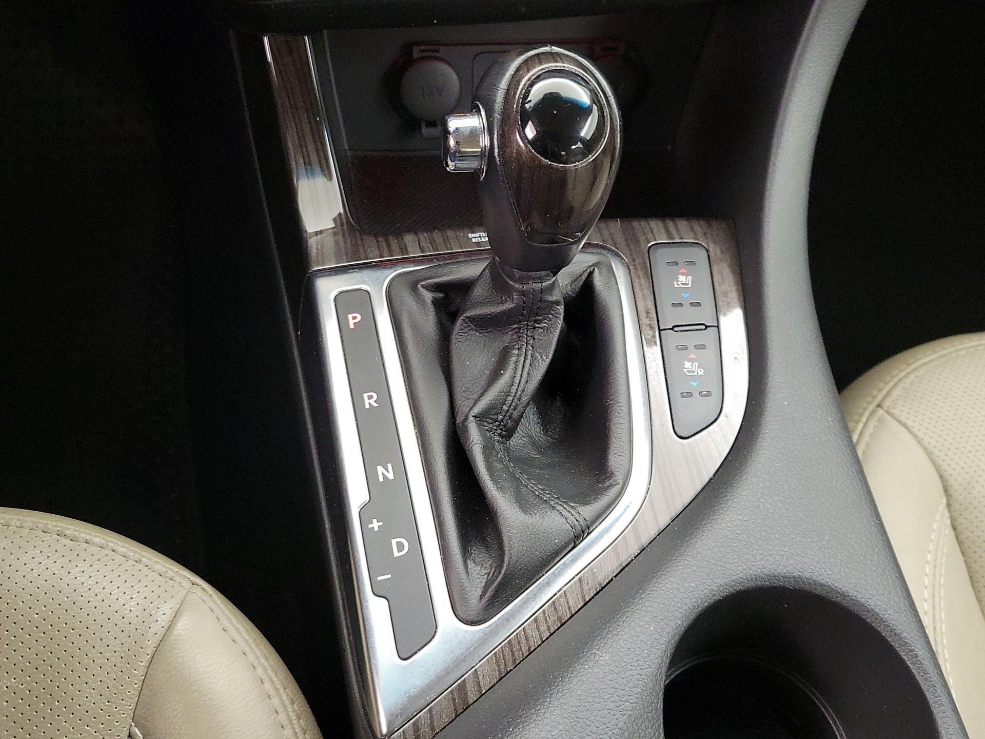 Thumbnail: 2013 Kia Optima - 17