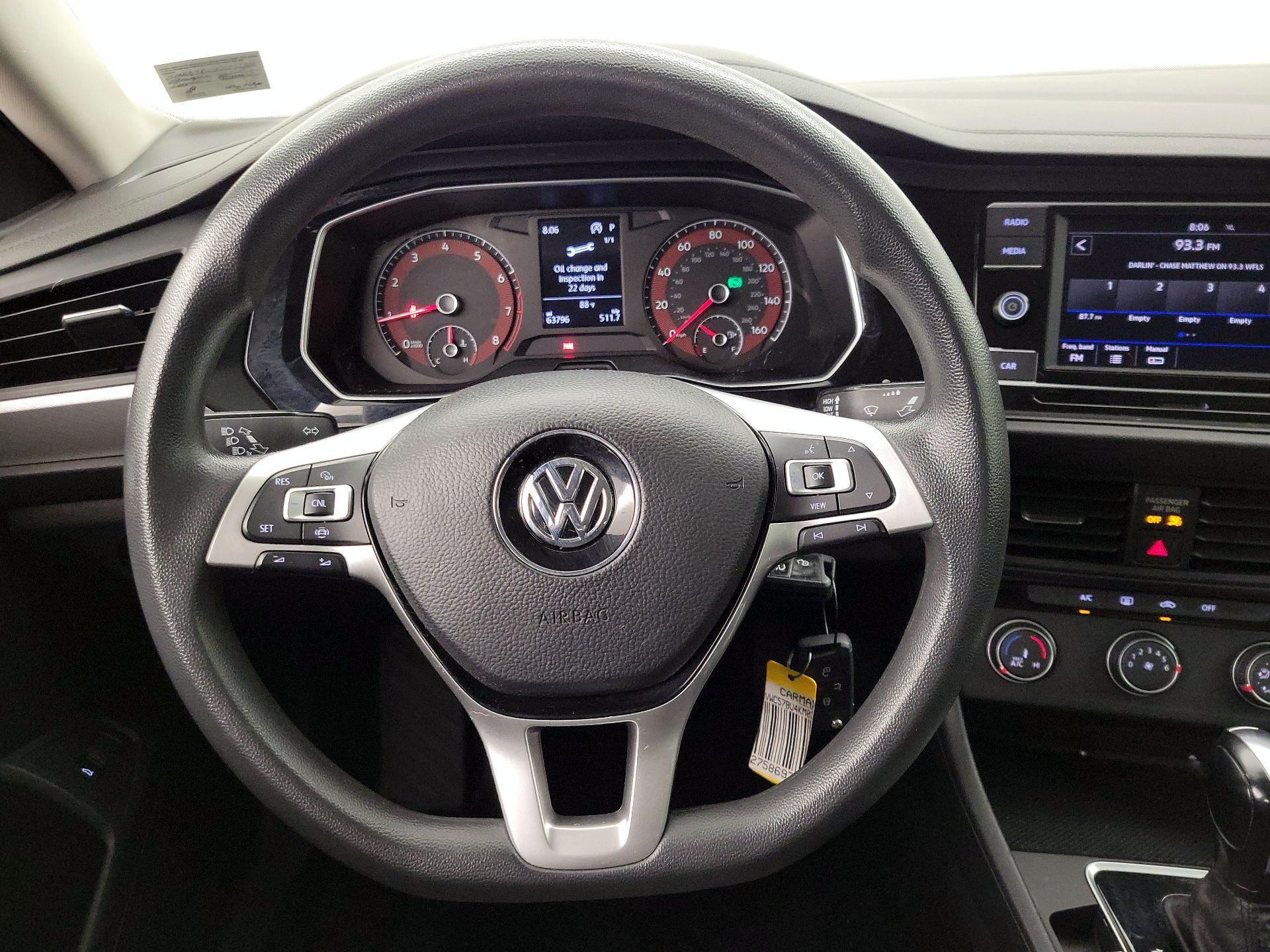 Thumbnail: 2019 Volkswagen Jetta - 10