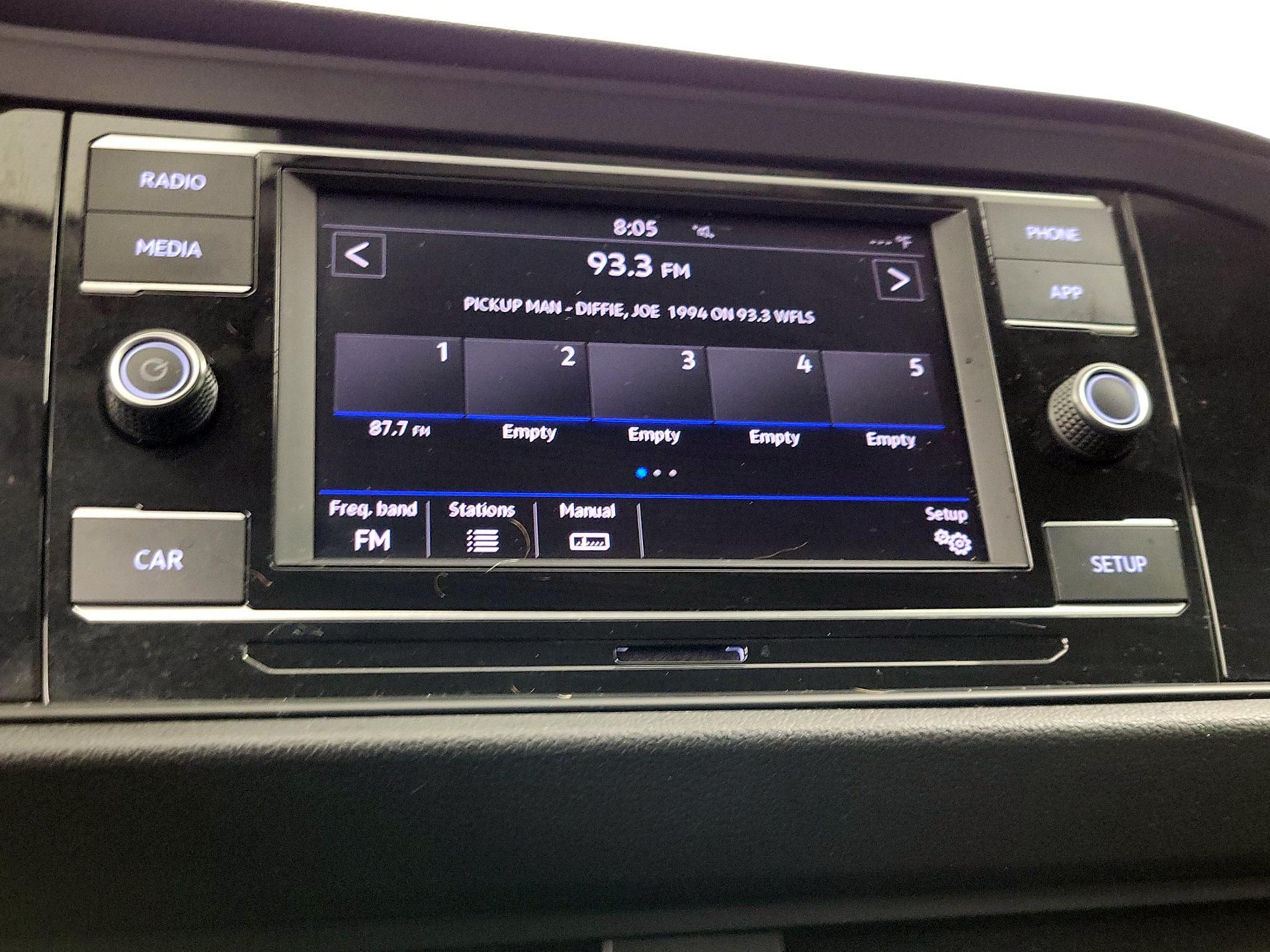 Thumbnail: 2019 Volkswagen Jetta - 15