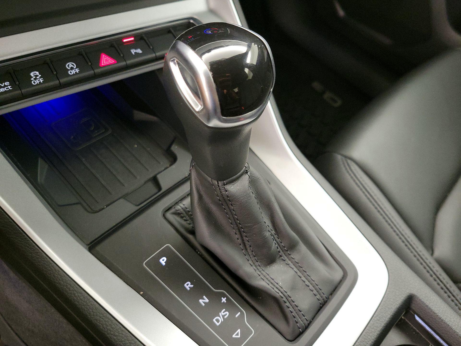 Thumbnail: 2021 Audi Q3 - 17