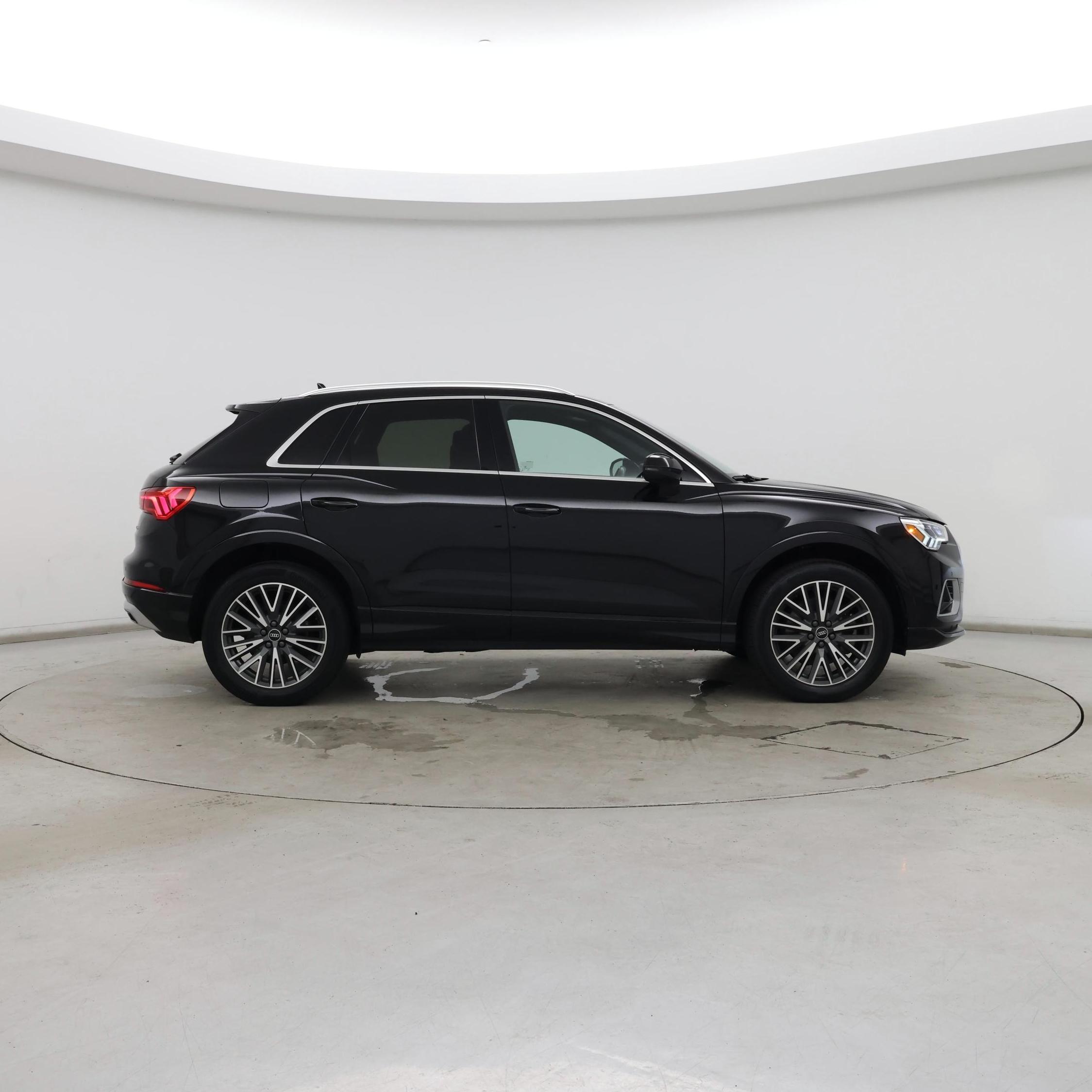 Thumbnail: 2021 Audi Q3 - 7