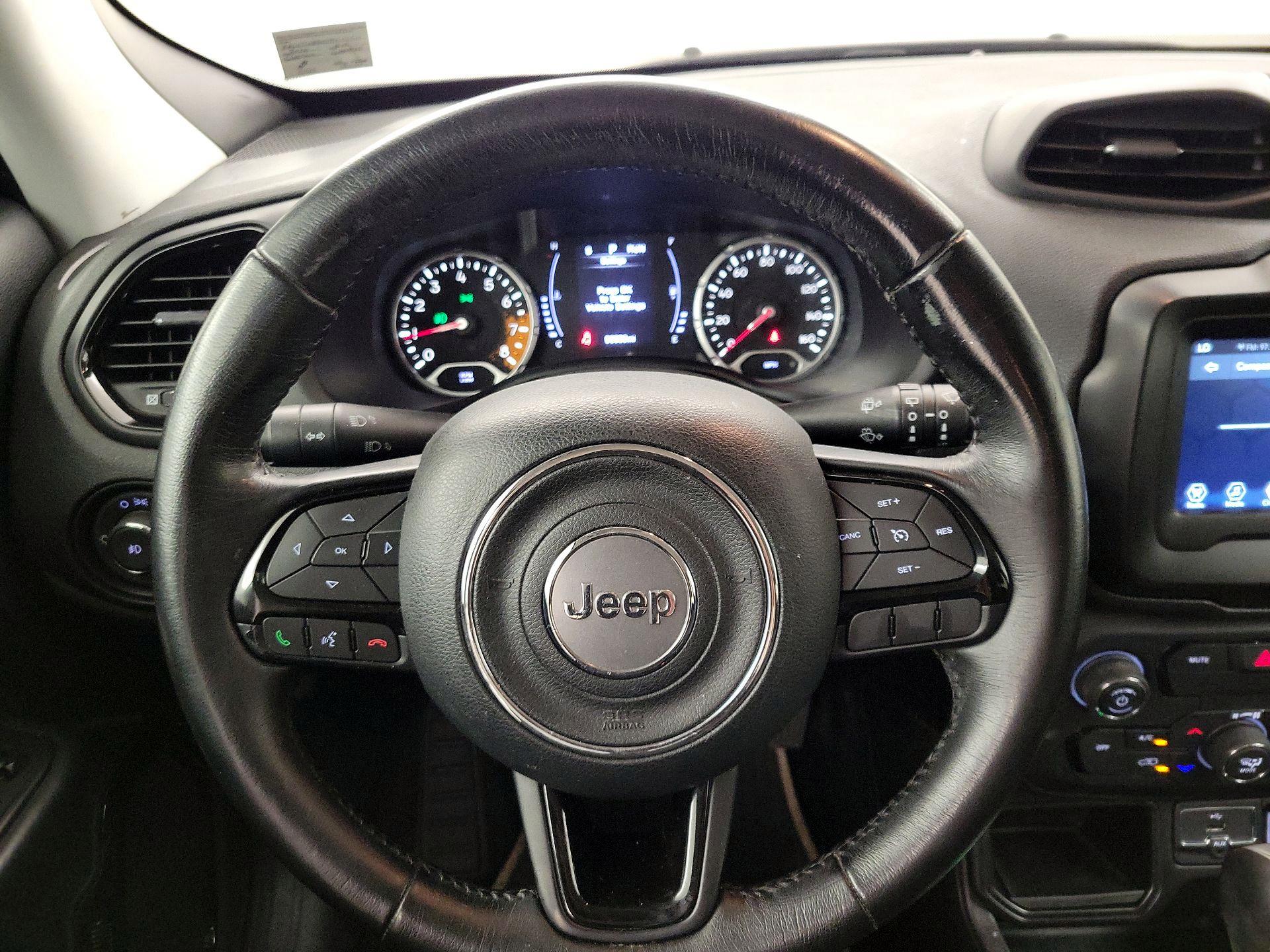 Thumbnail: 2018 Jeep Renegade - 10